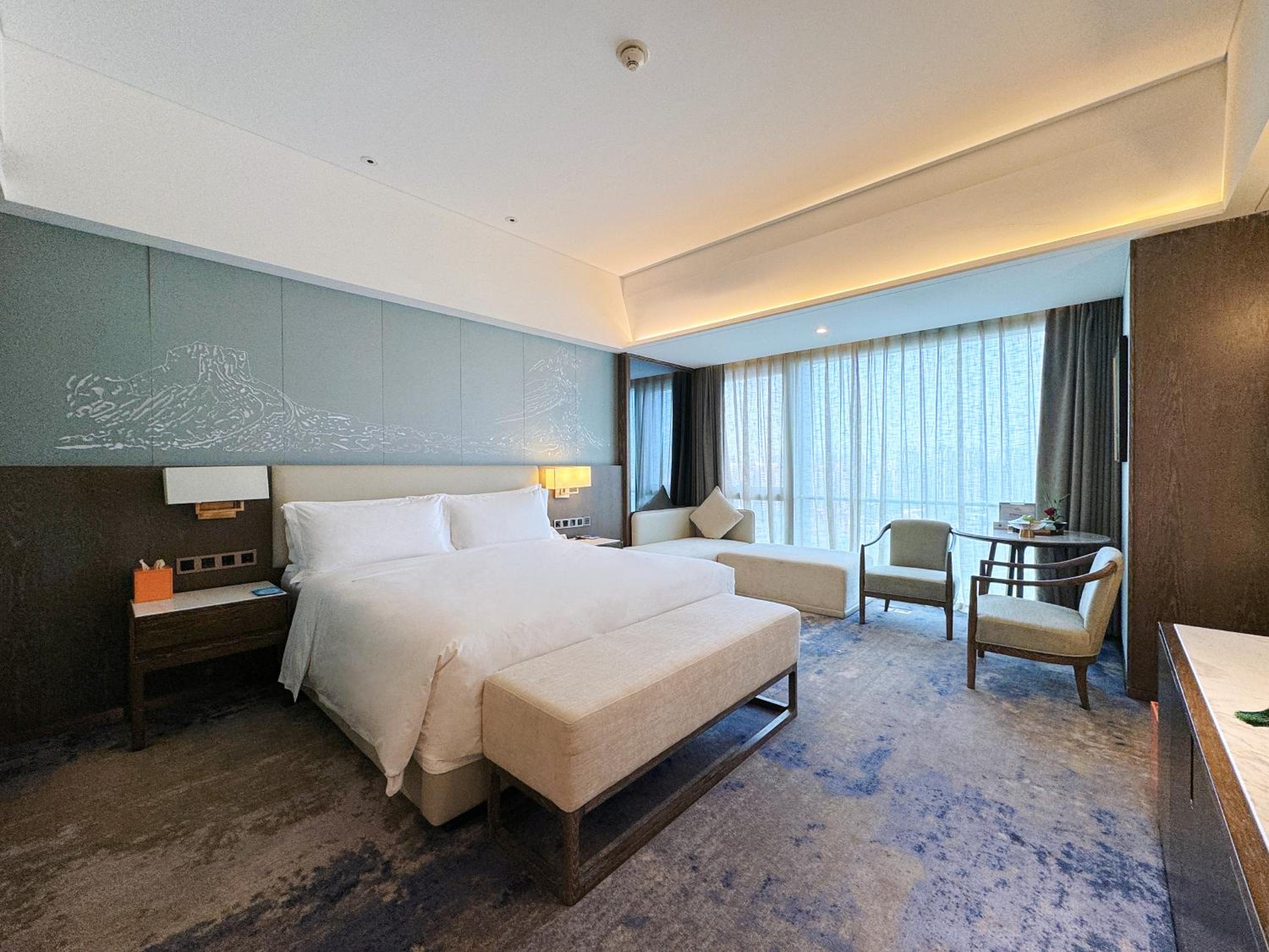 Supreme Queen Room photo 2
