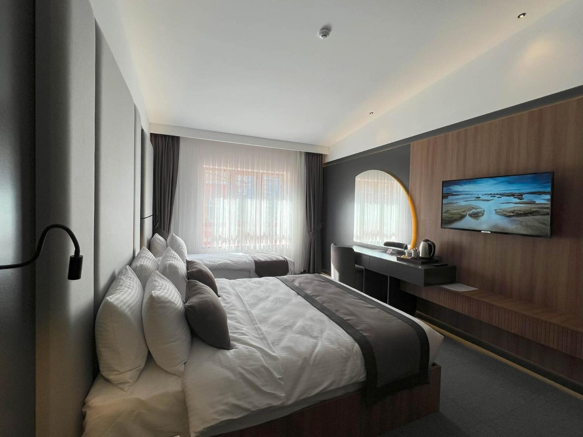 Premium Quadruple Room - Photo 6