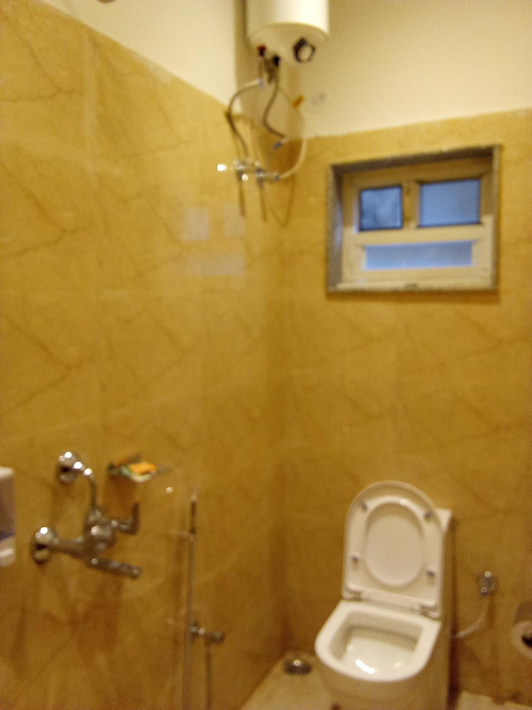 Double Room - Photo 10