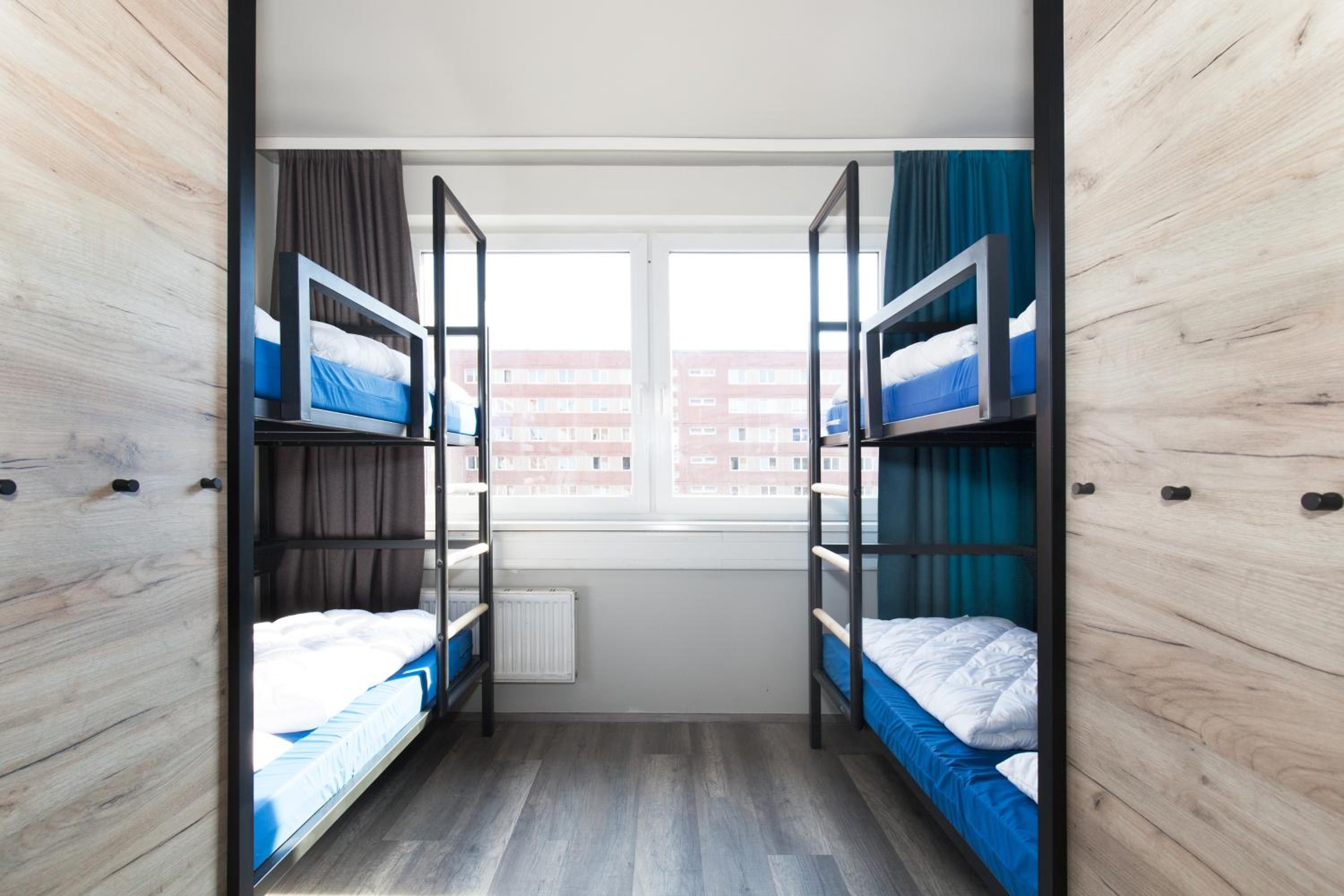 Six-Bed Room photo 2
