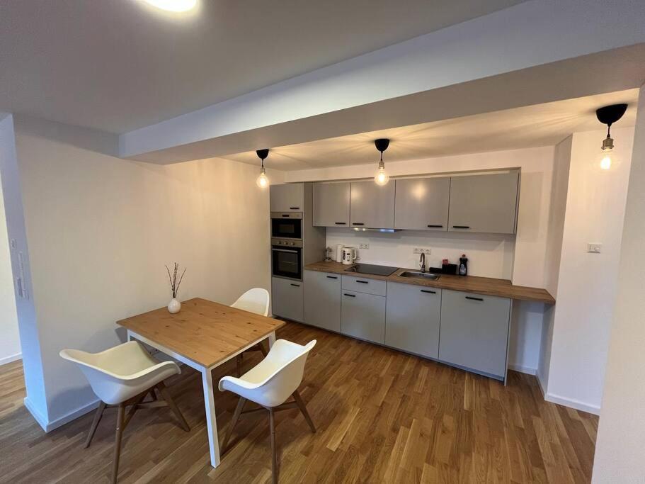 One-Bedroom Apartment photo 3