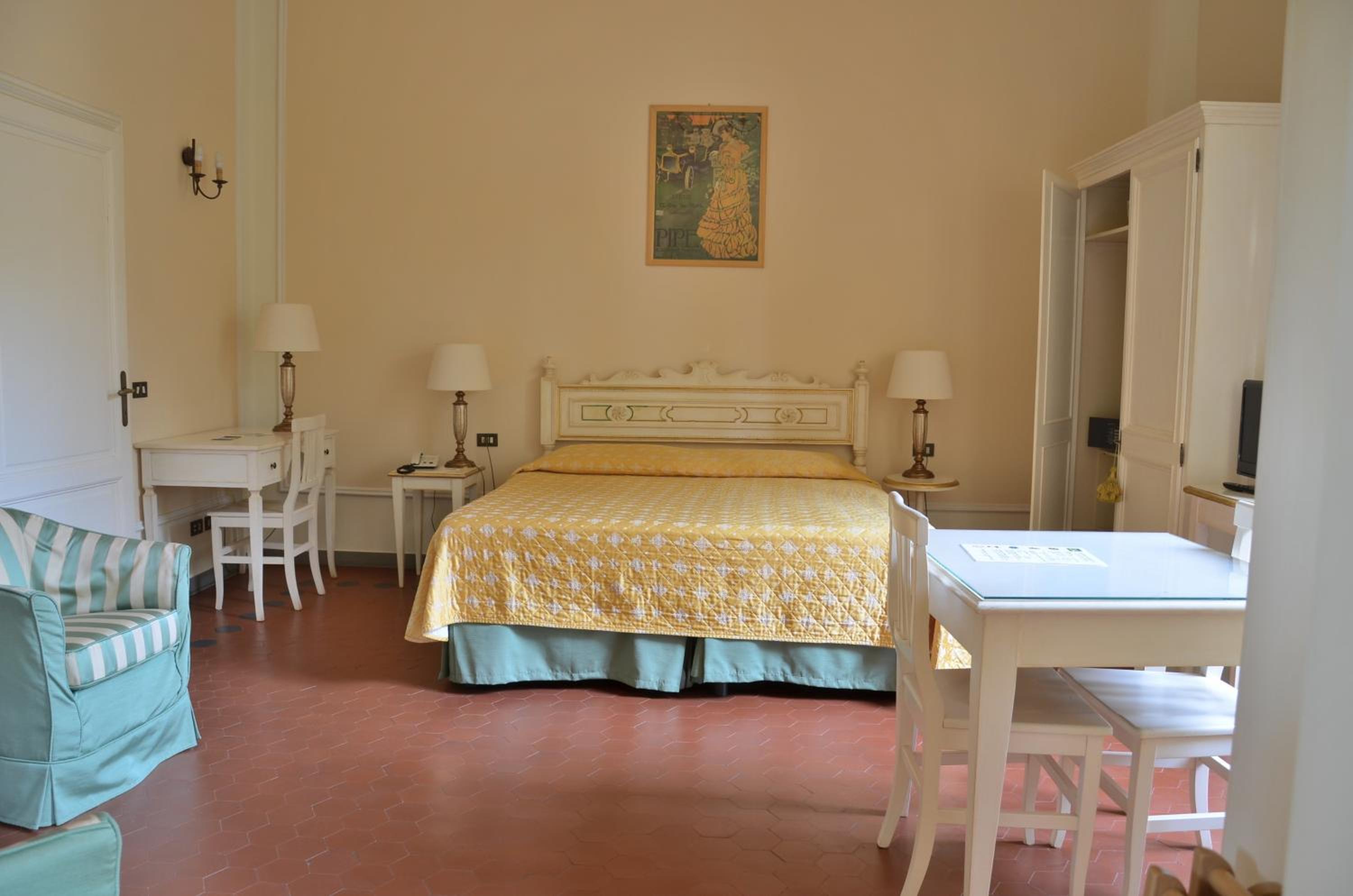 Two-Room Apartment (4 Adults) photo 1