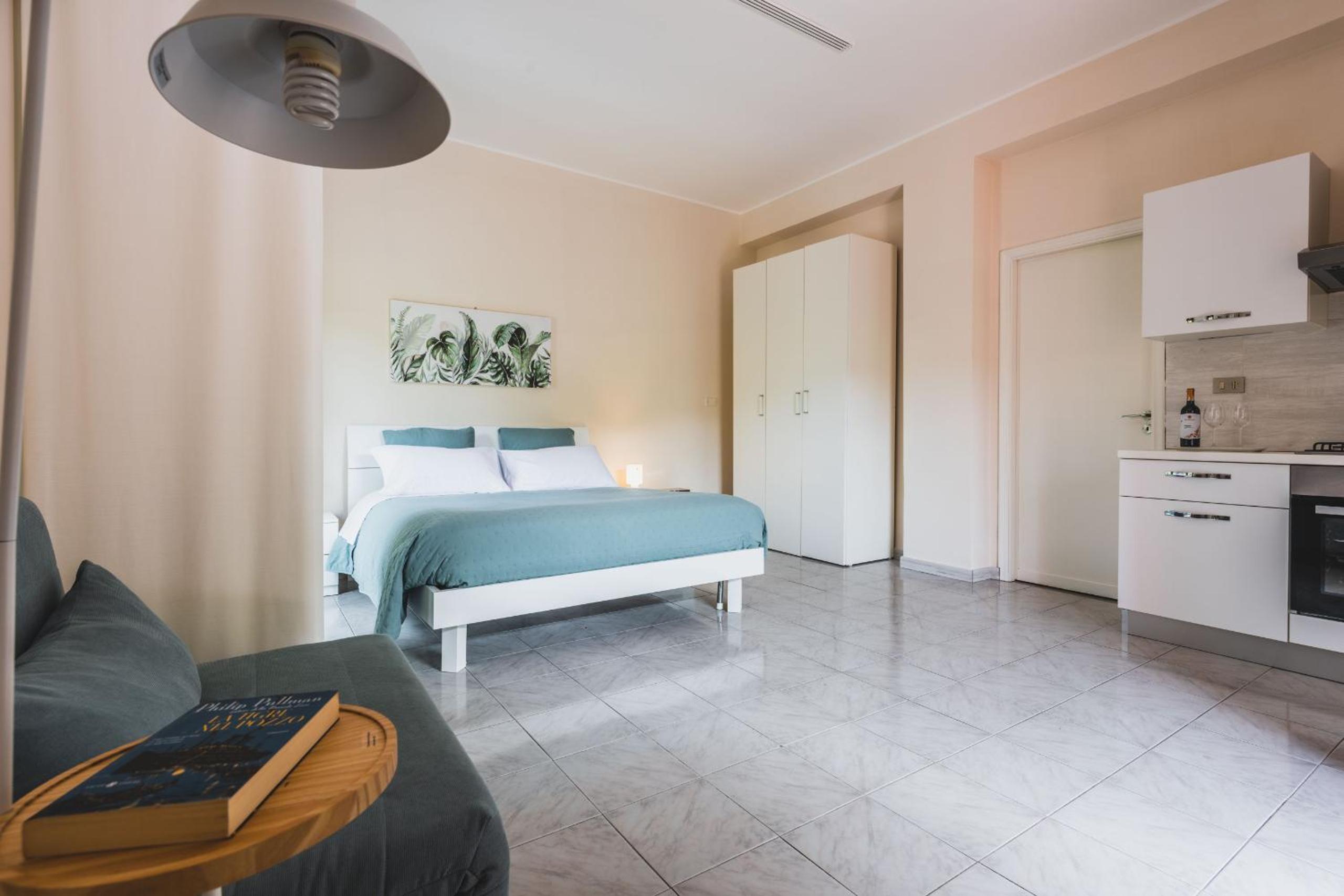 One-Bedroom Apartment With Garden photo 3