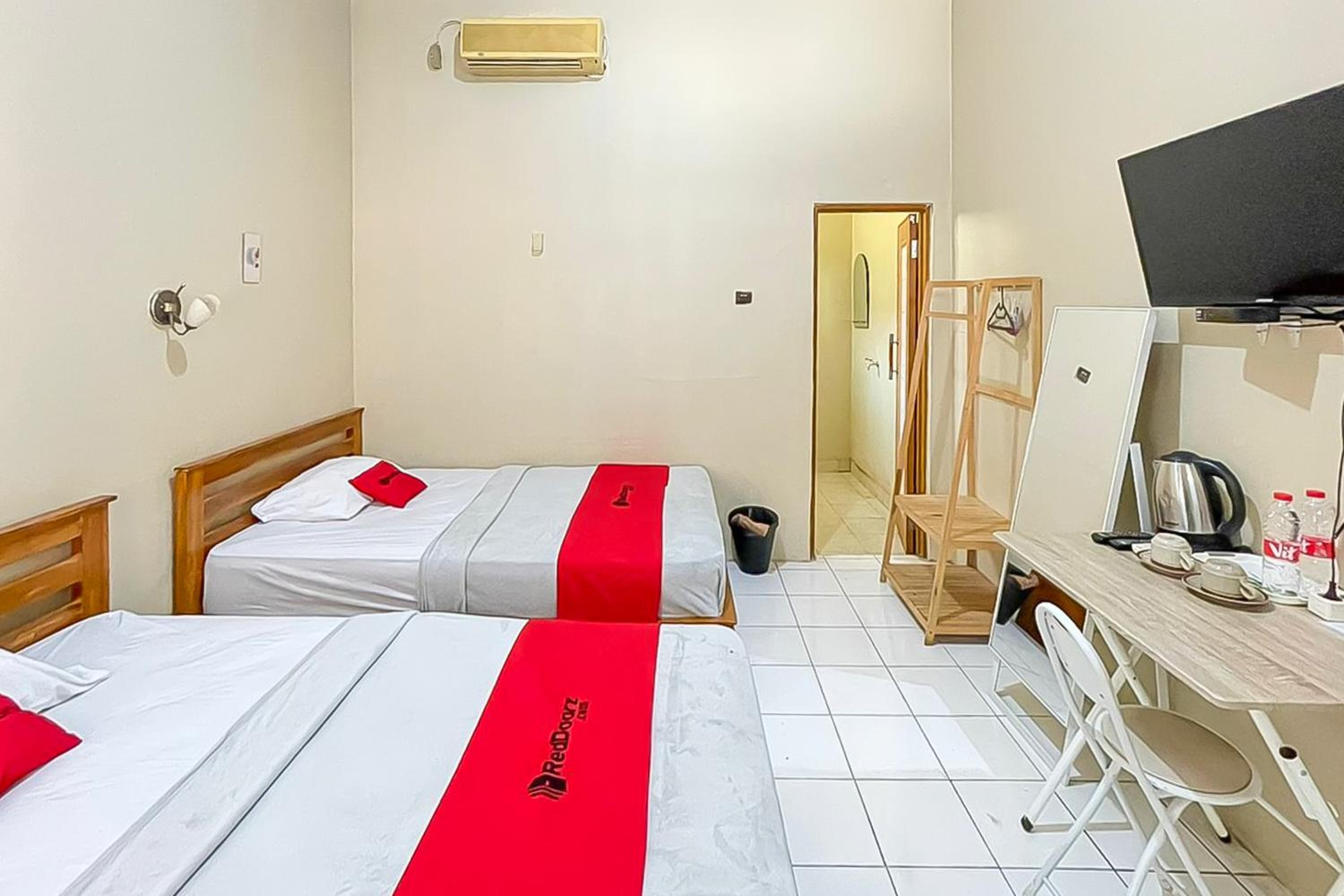 Deluxe Twin Room - Photo 4