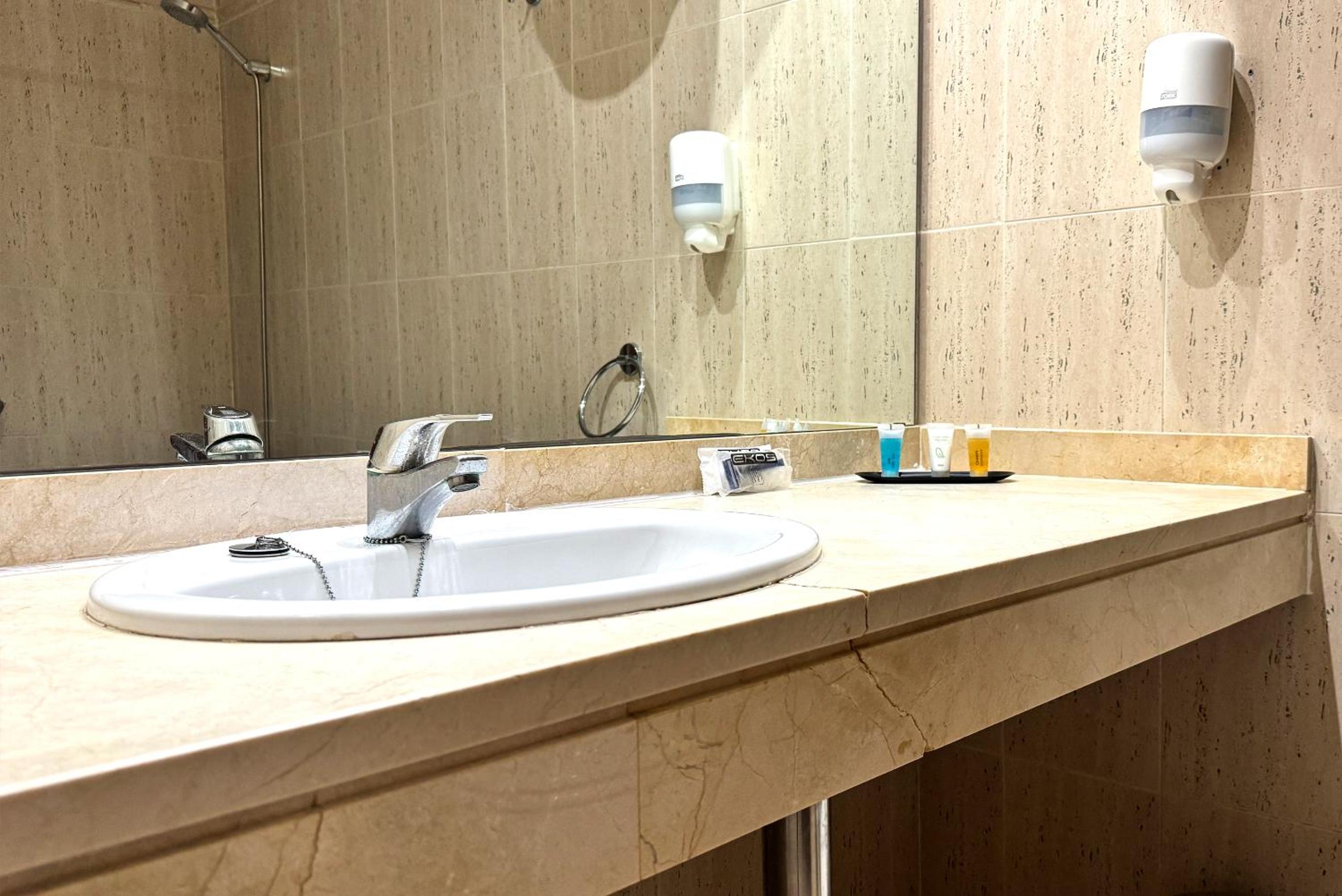 Standard Double or Twin Room with Terrace and Sea View photo 3