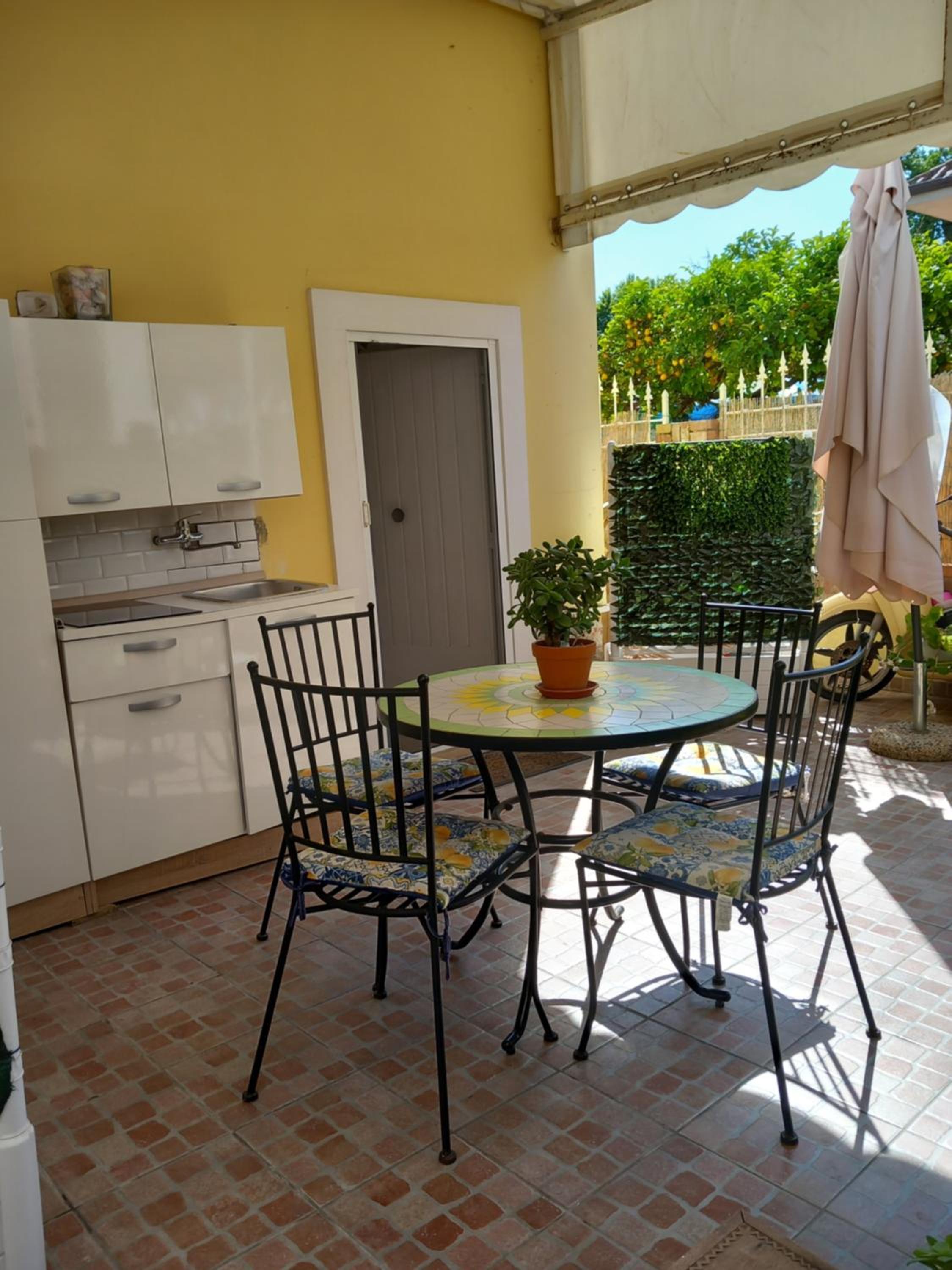 Small Double Room with Private Garden photo 3