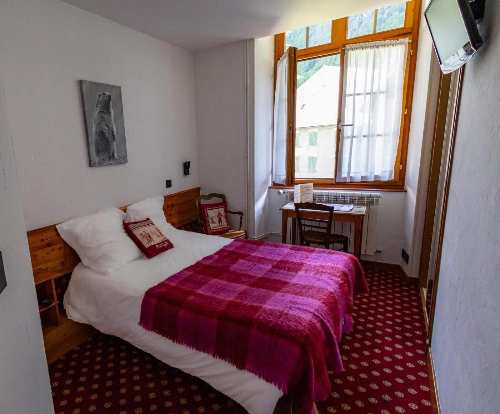 Standard Single Room with Shower