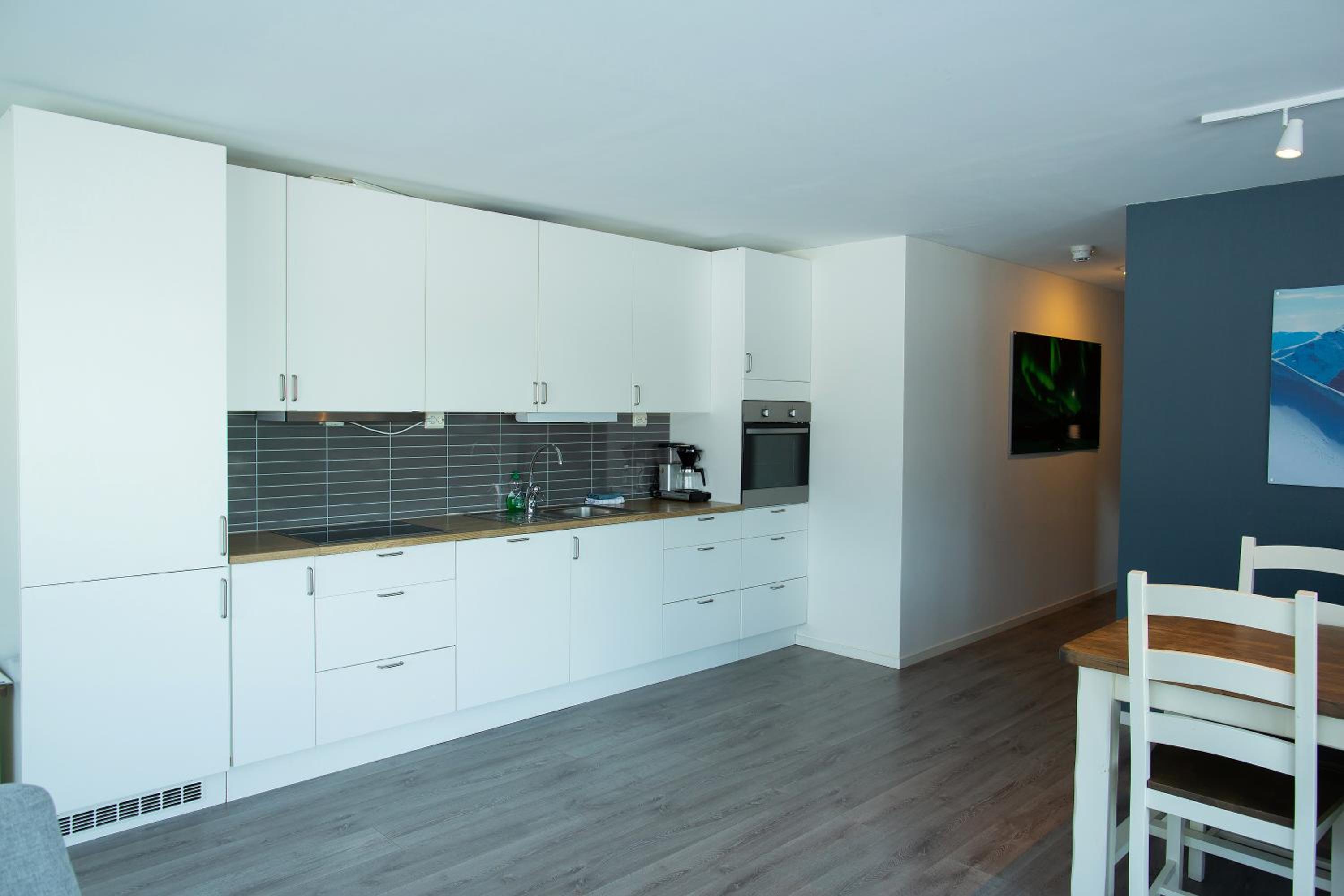 Three-Bedroom Apartment - Photo 2