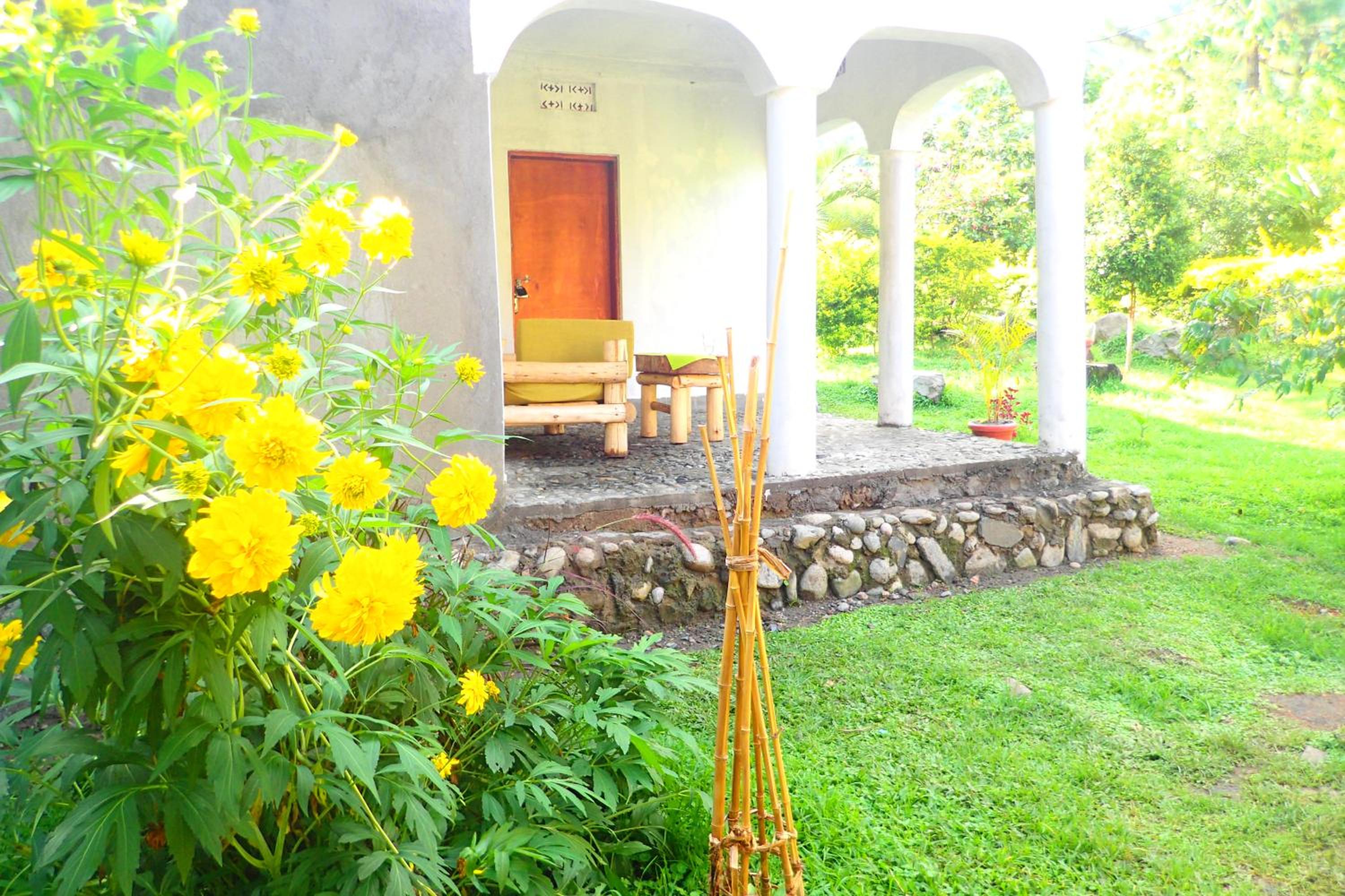 Double or Twin Room with Mountain View photo 2