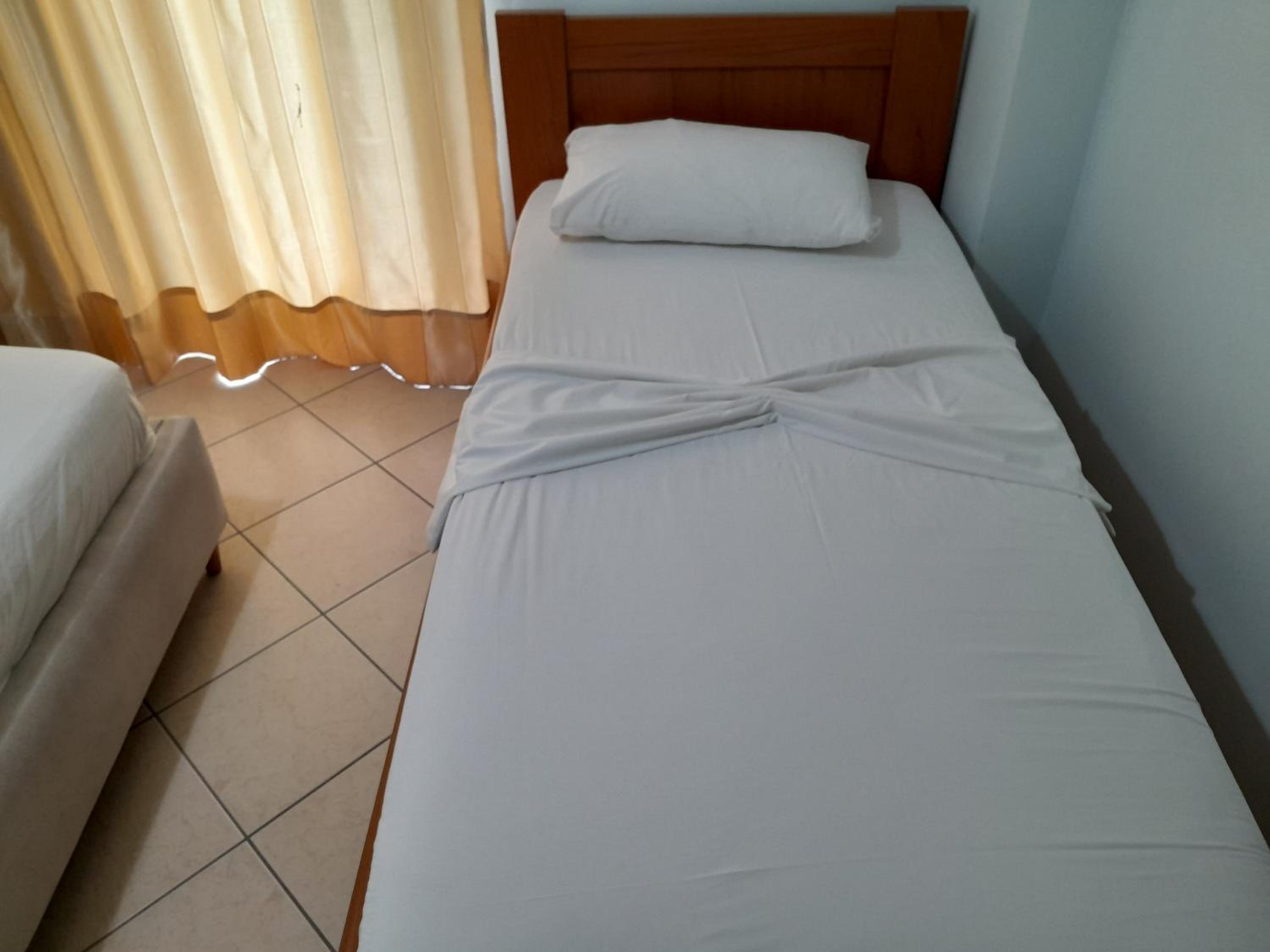 Basic Triple Room photo 3