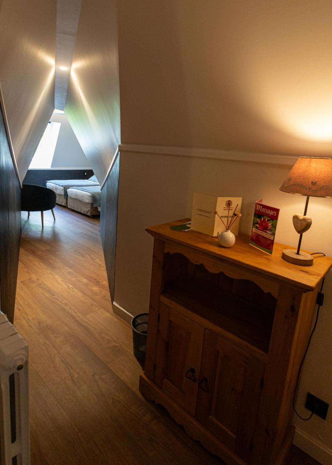 Twin Room - Photo 6