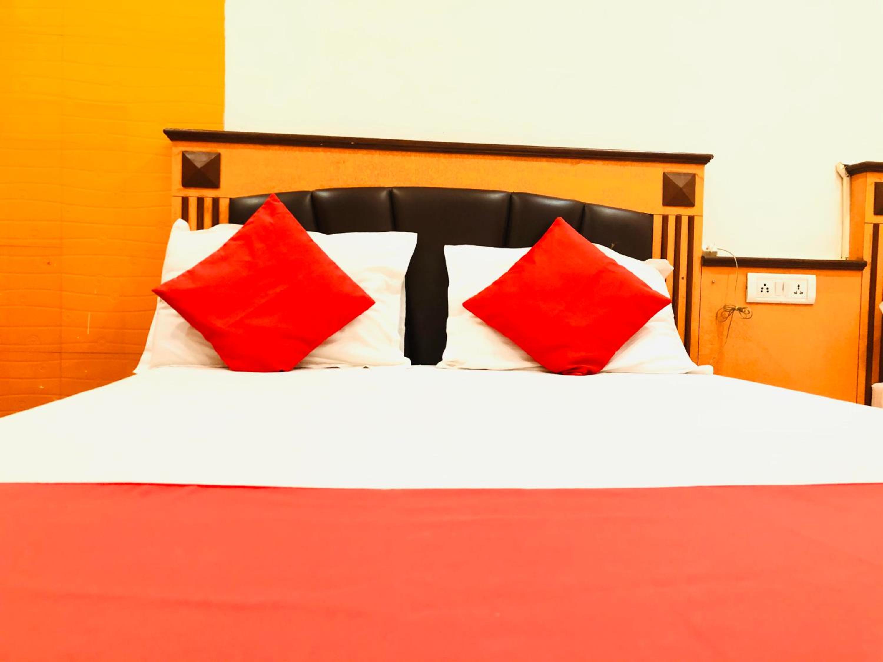 Deluxe Triple Room - Photo 3