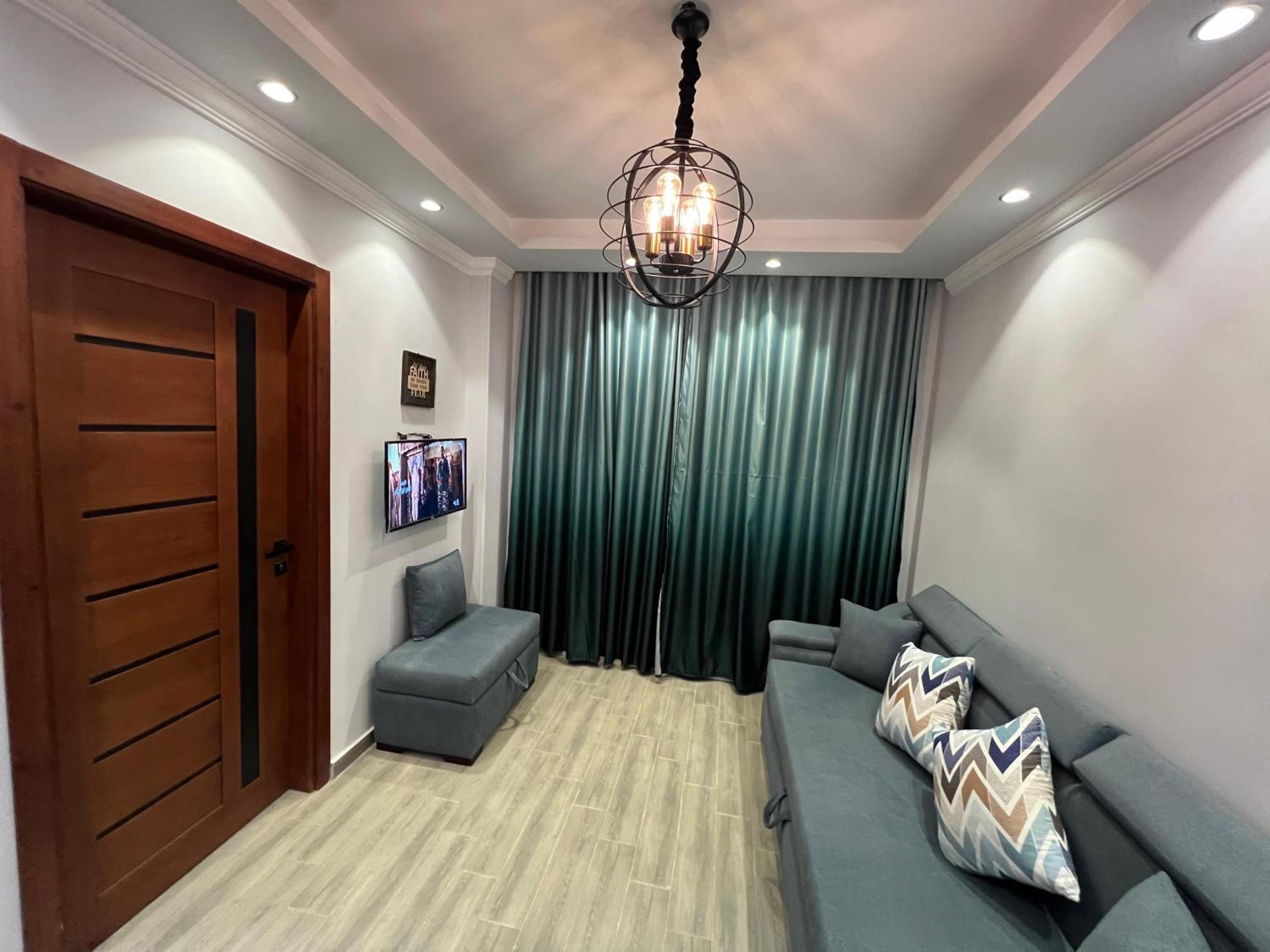 Two-Bedroom Deluxe Apartment with Balcony
