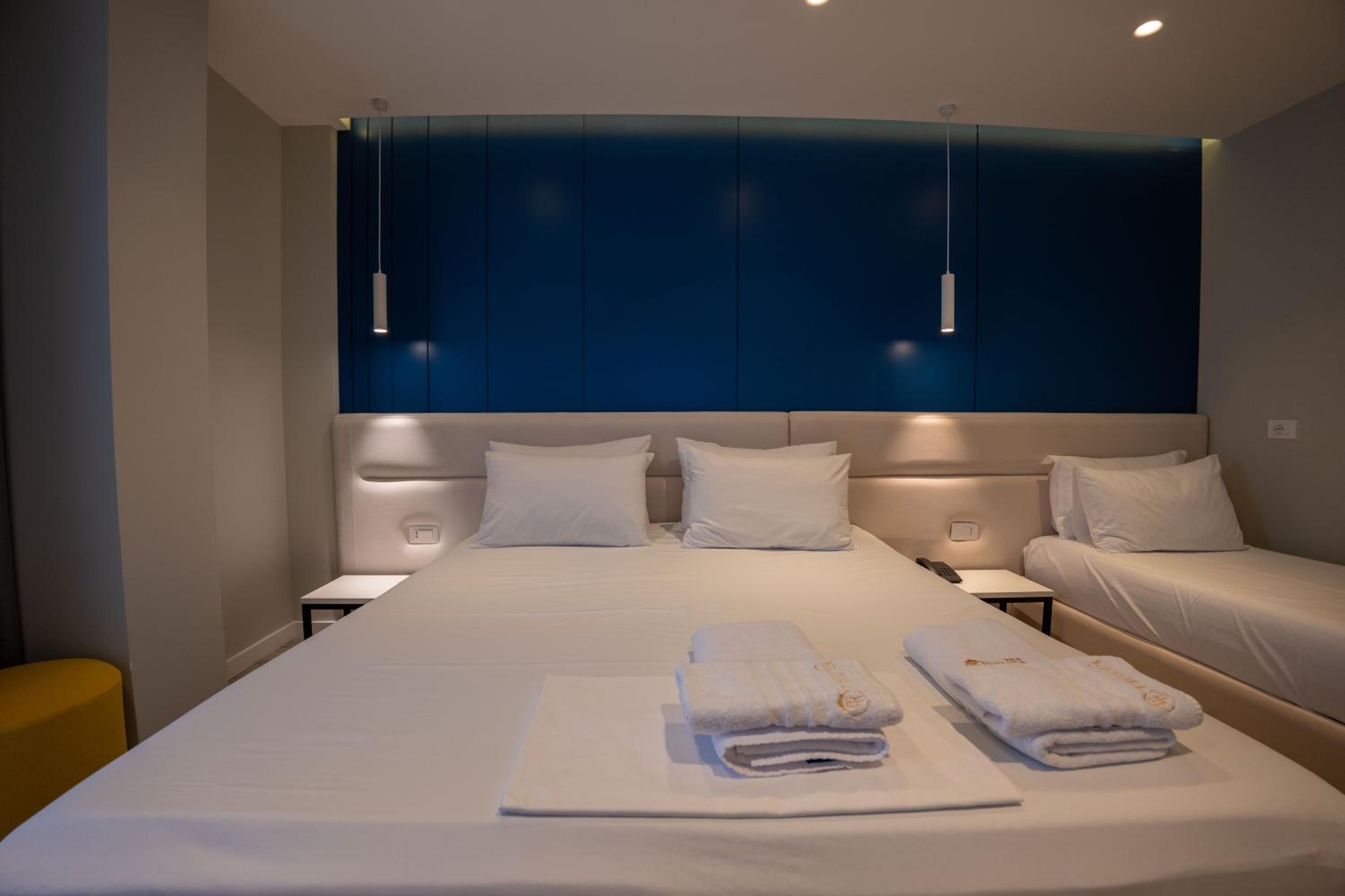Triple Room with Balcony photo 2