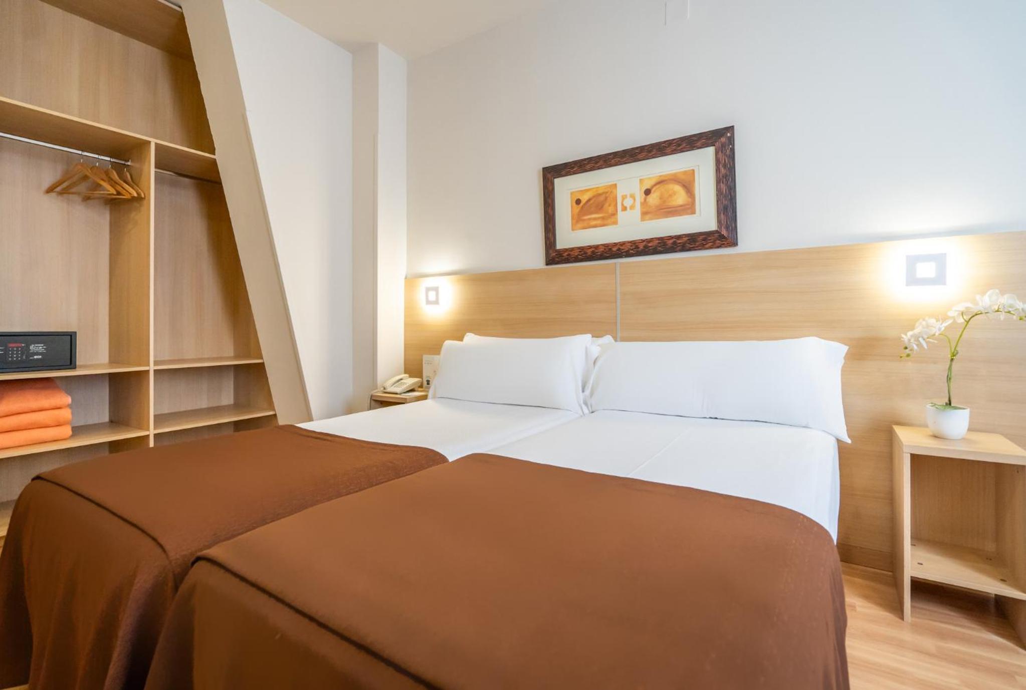 Superior Triple Room photo 2