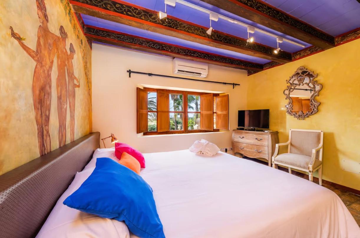 Villa photo 2