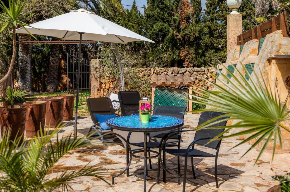 Villa photo 3