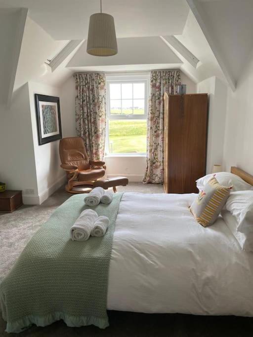 Seven-Bedroom House photo 1