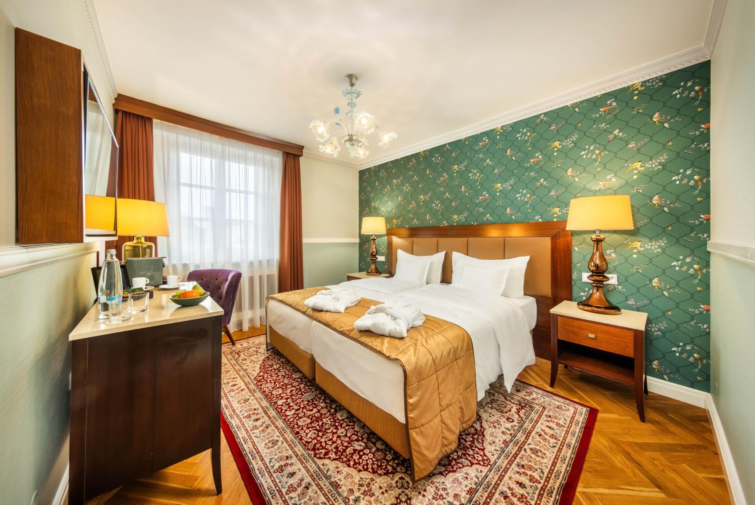 Deluxe Double or Twin Room