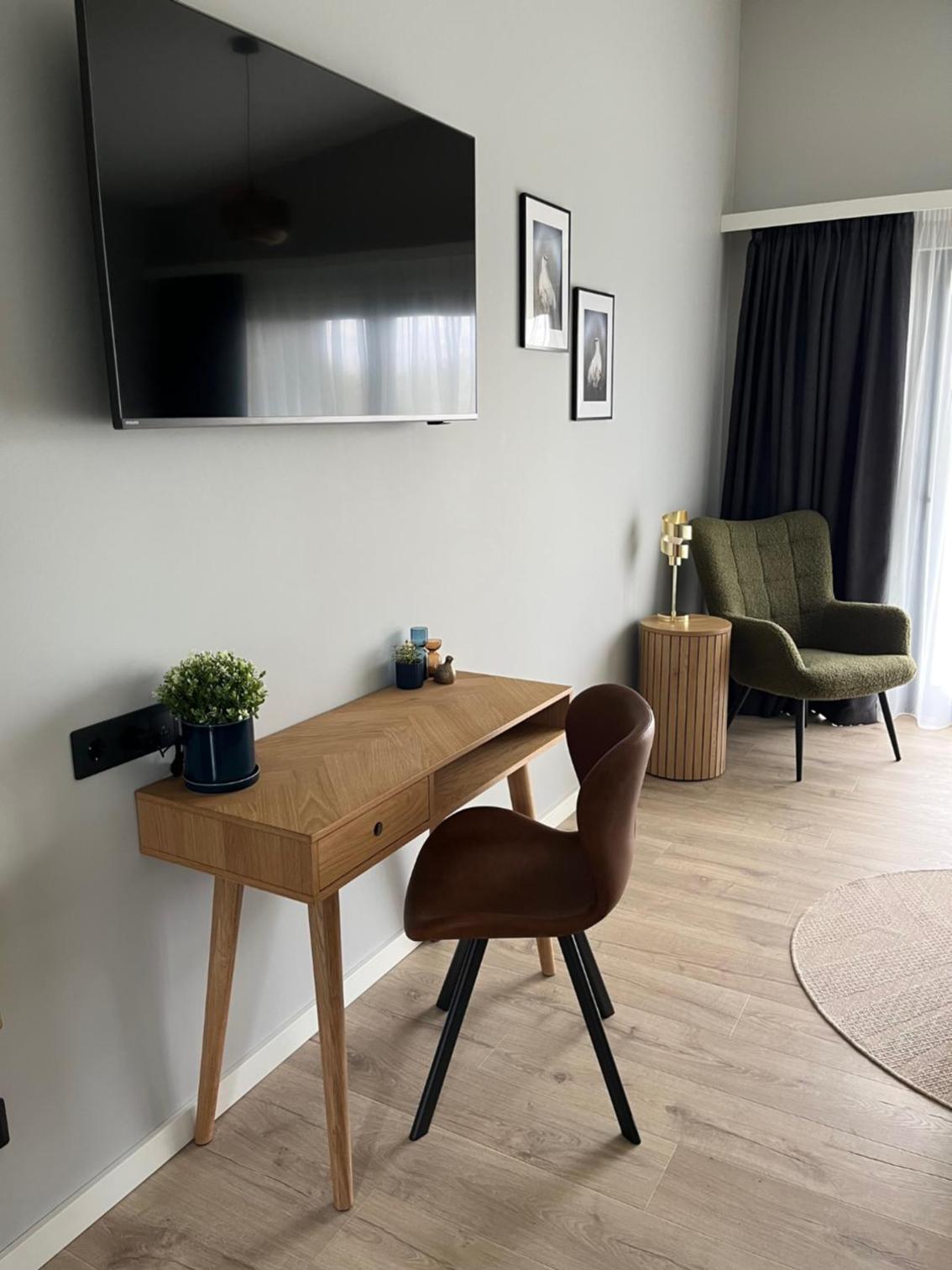 Deluxe Bungalow - Photo 10