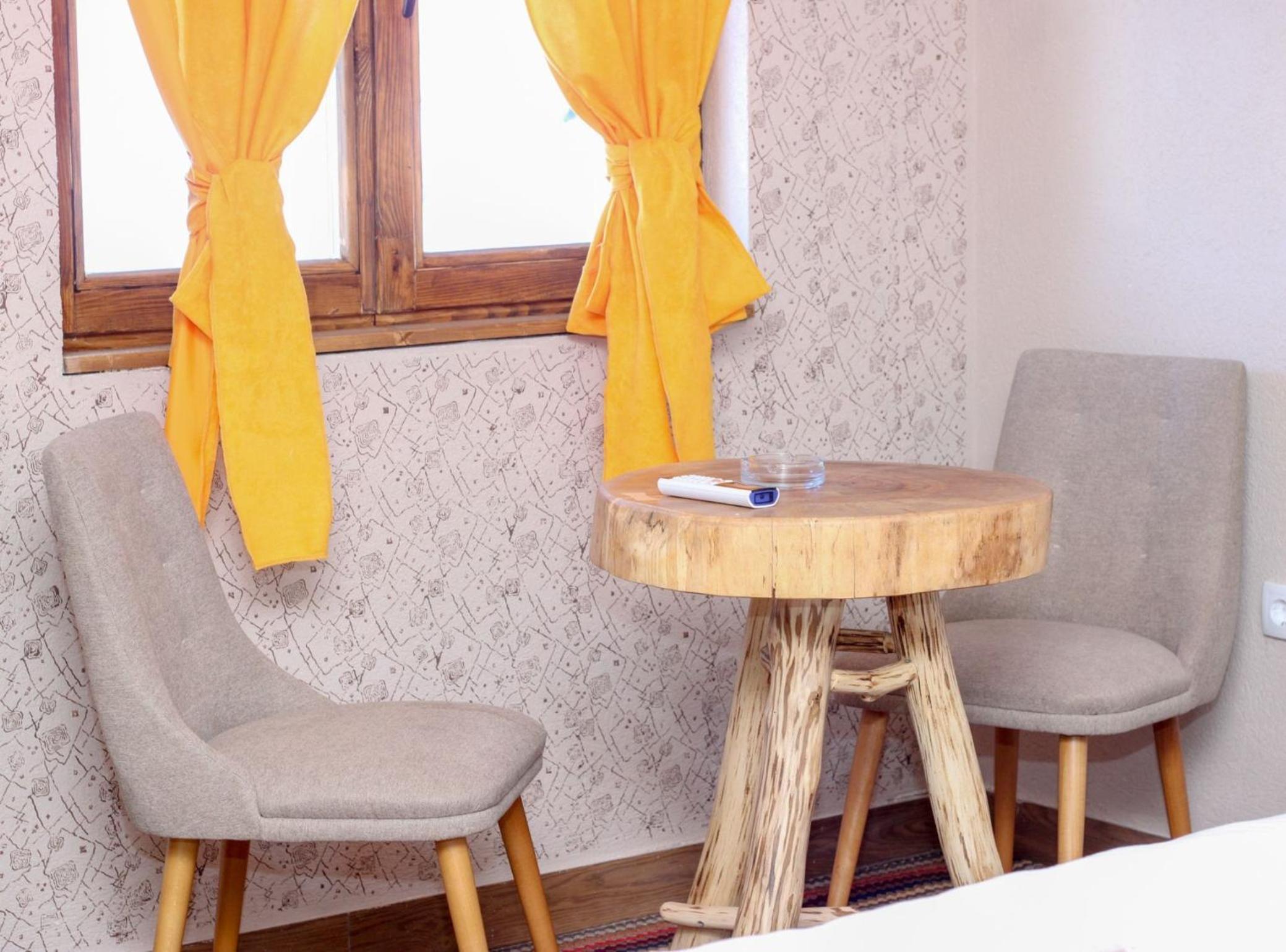 One Bedroom photo 2
