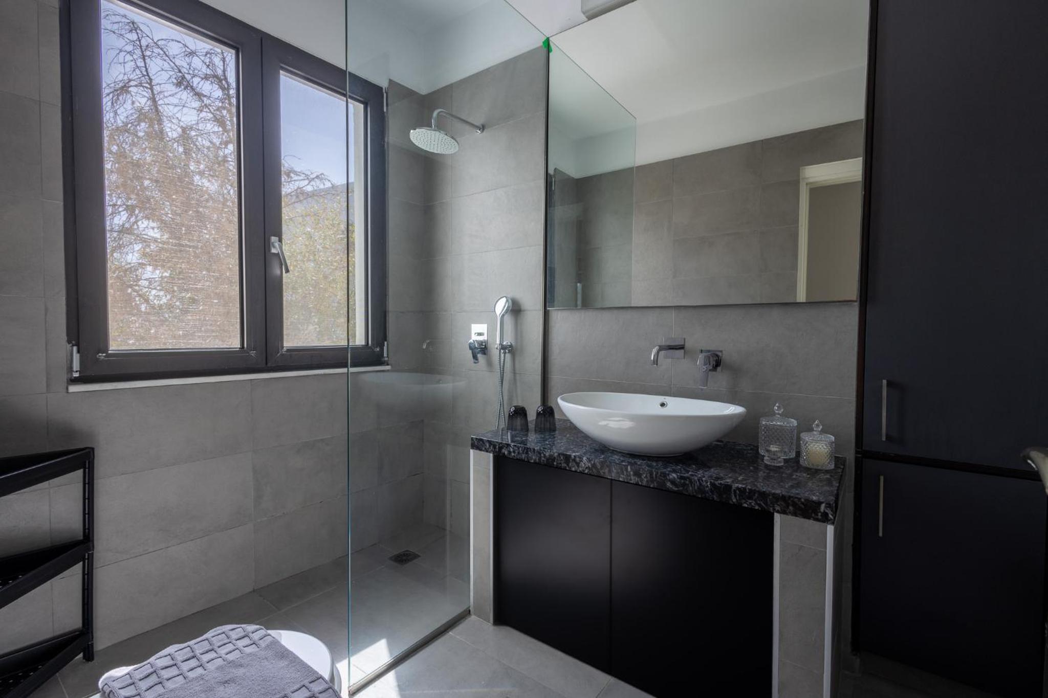 Villa photo 2