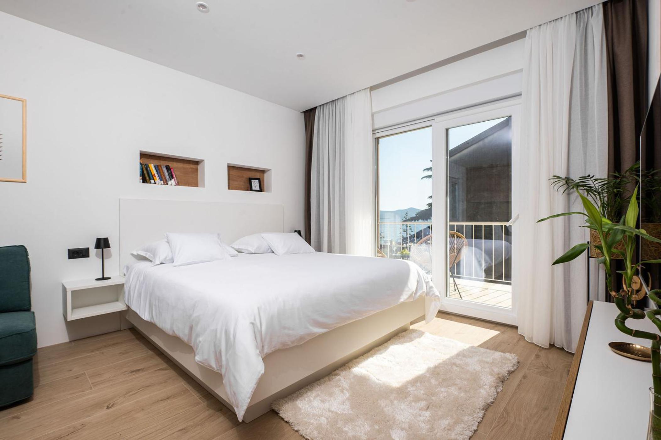 Studio Apartment With Harbour View