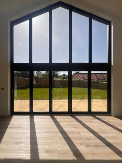 Four-Bedroom House photo 3