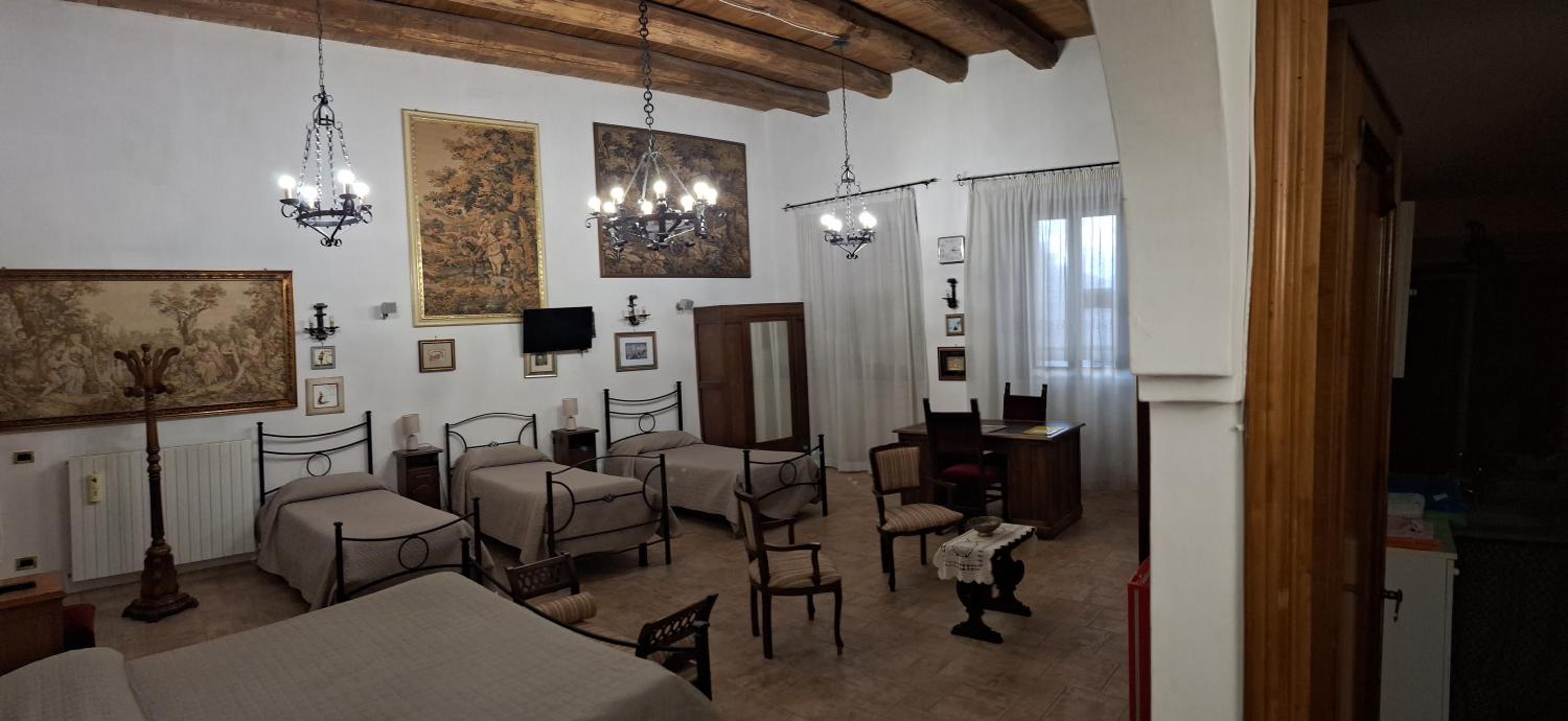 Family Room - Photo 27