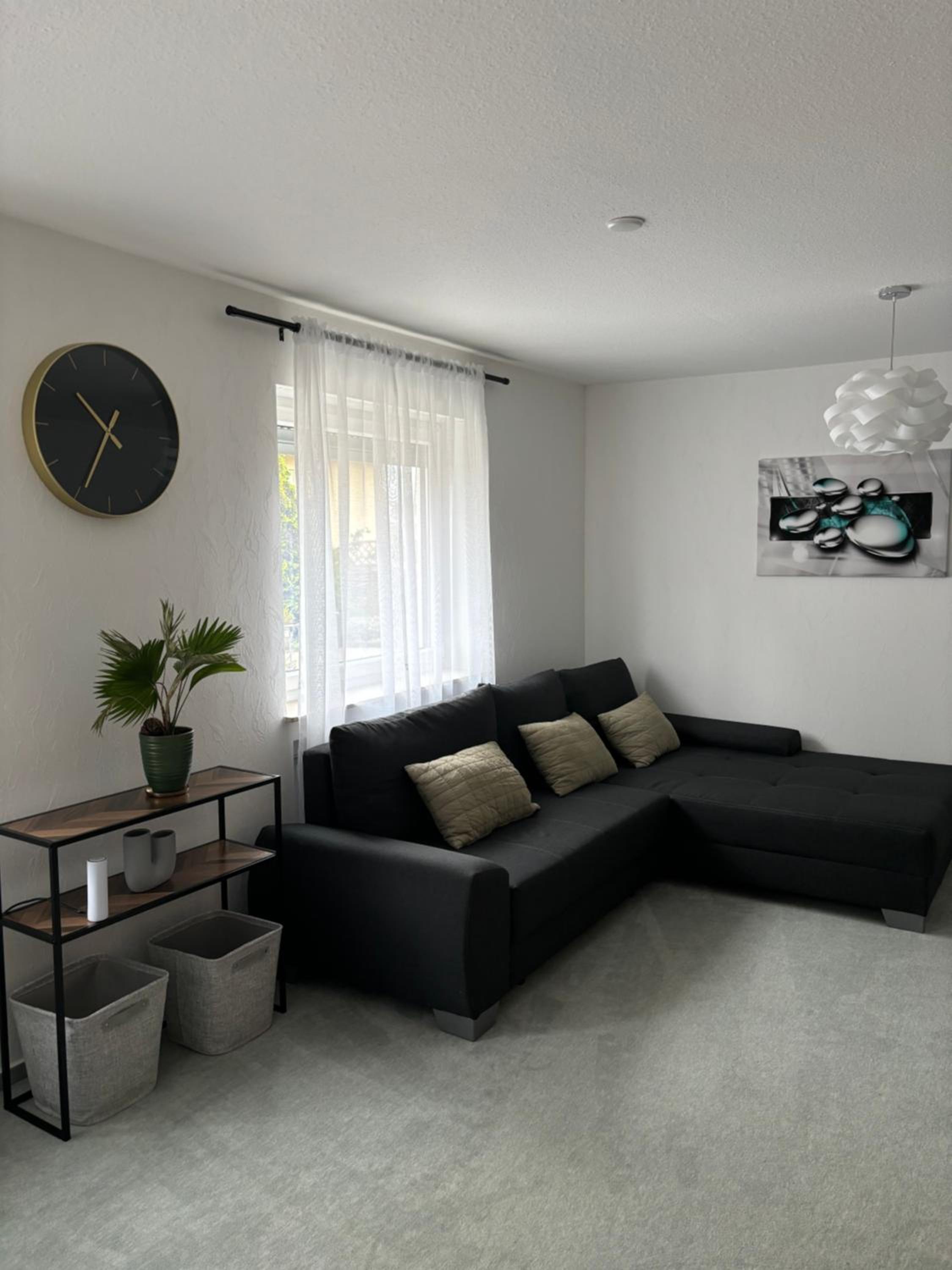Three-Bedroom Apartment photo 2