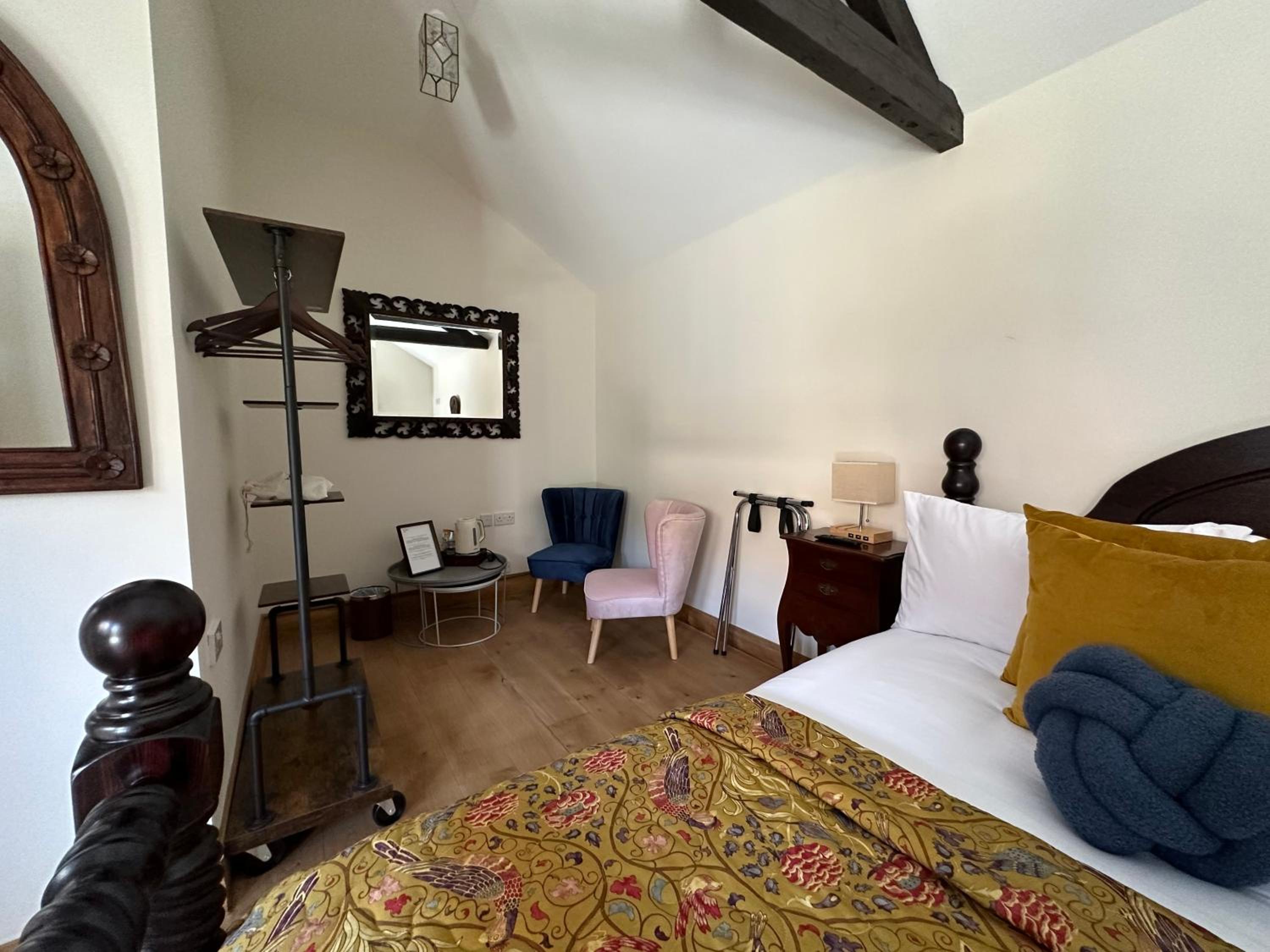 Deluxe King Room photo 2