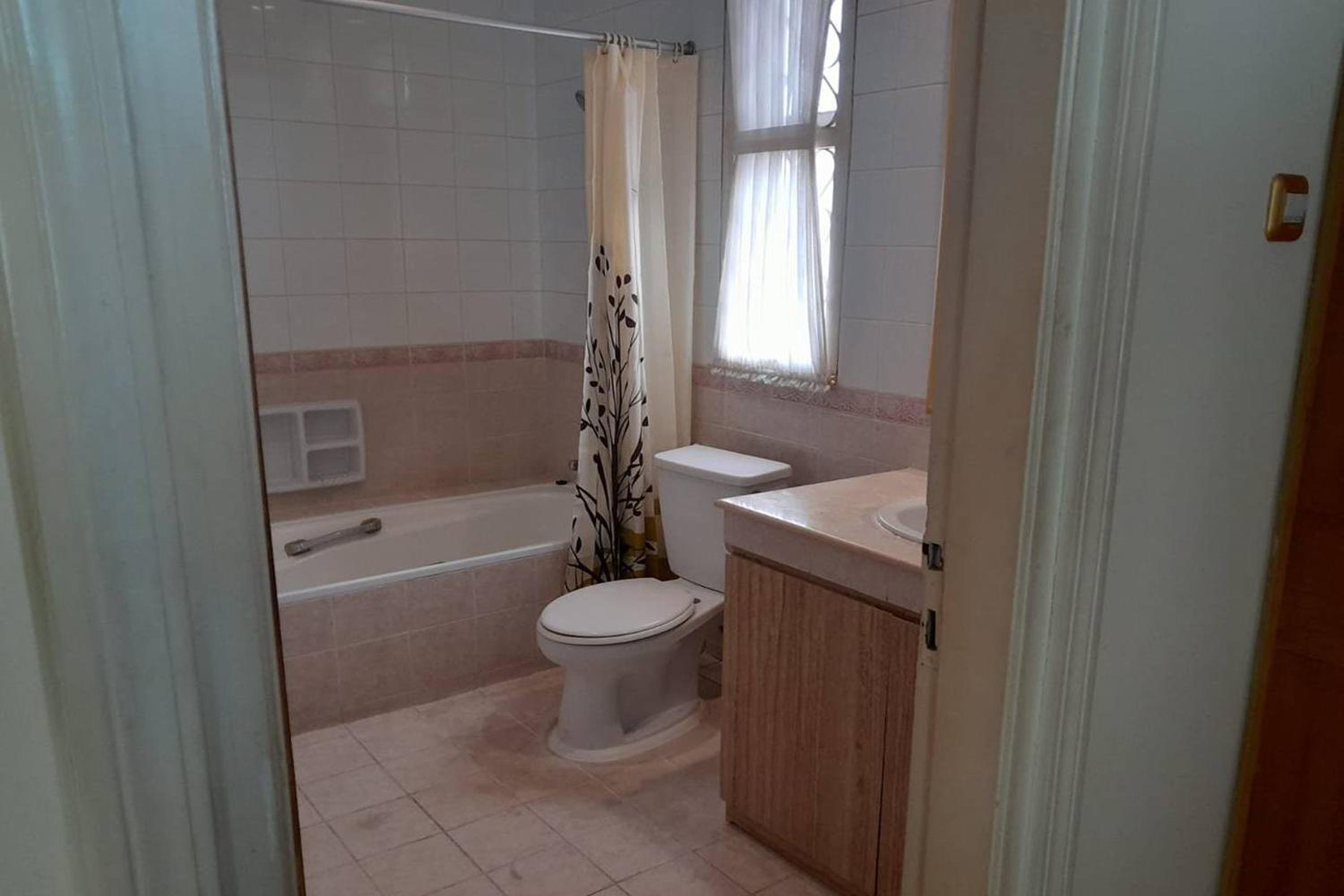 Suite - Photo 2