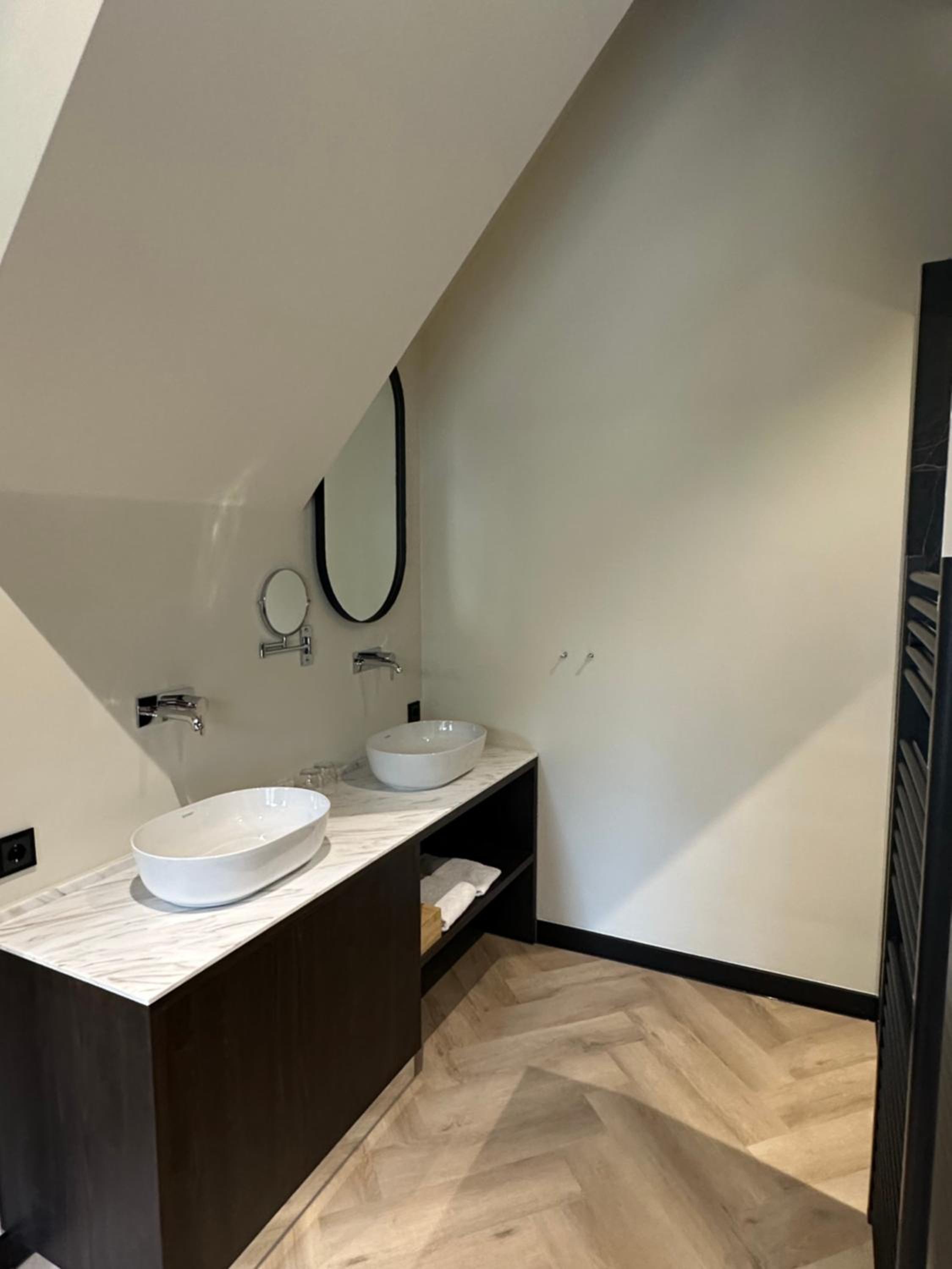 Deluxe Double Room with Bath photo 3