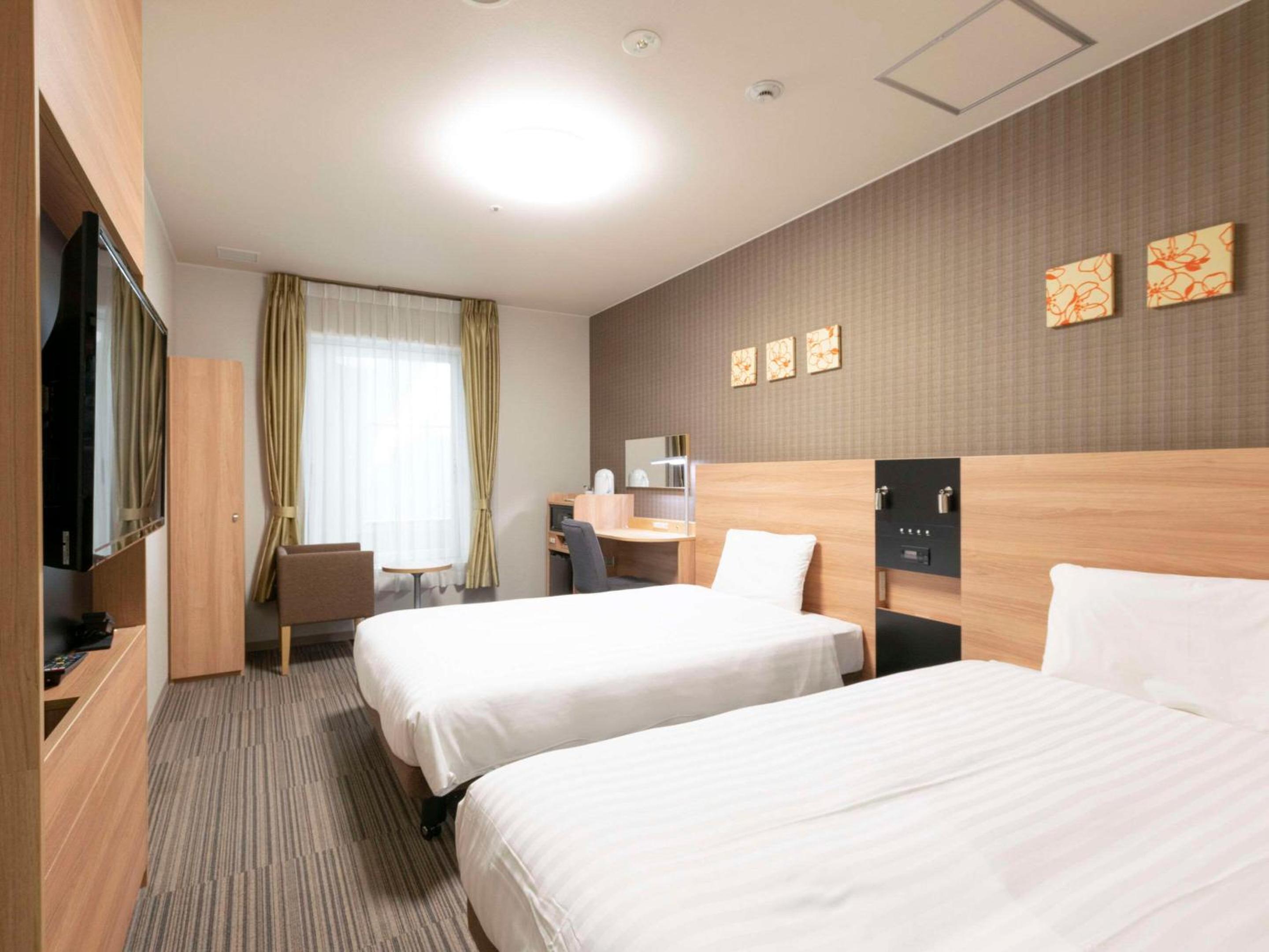 Standard Twin Room - Non-Smoking photo 1
