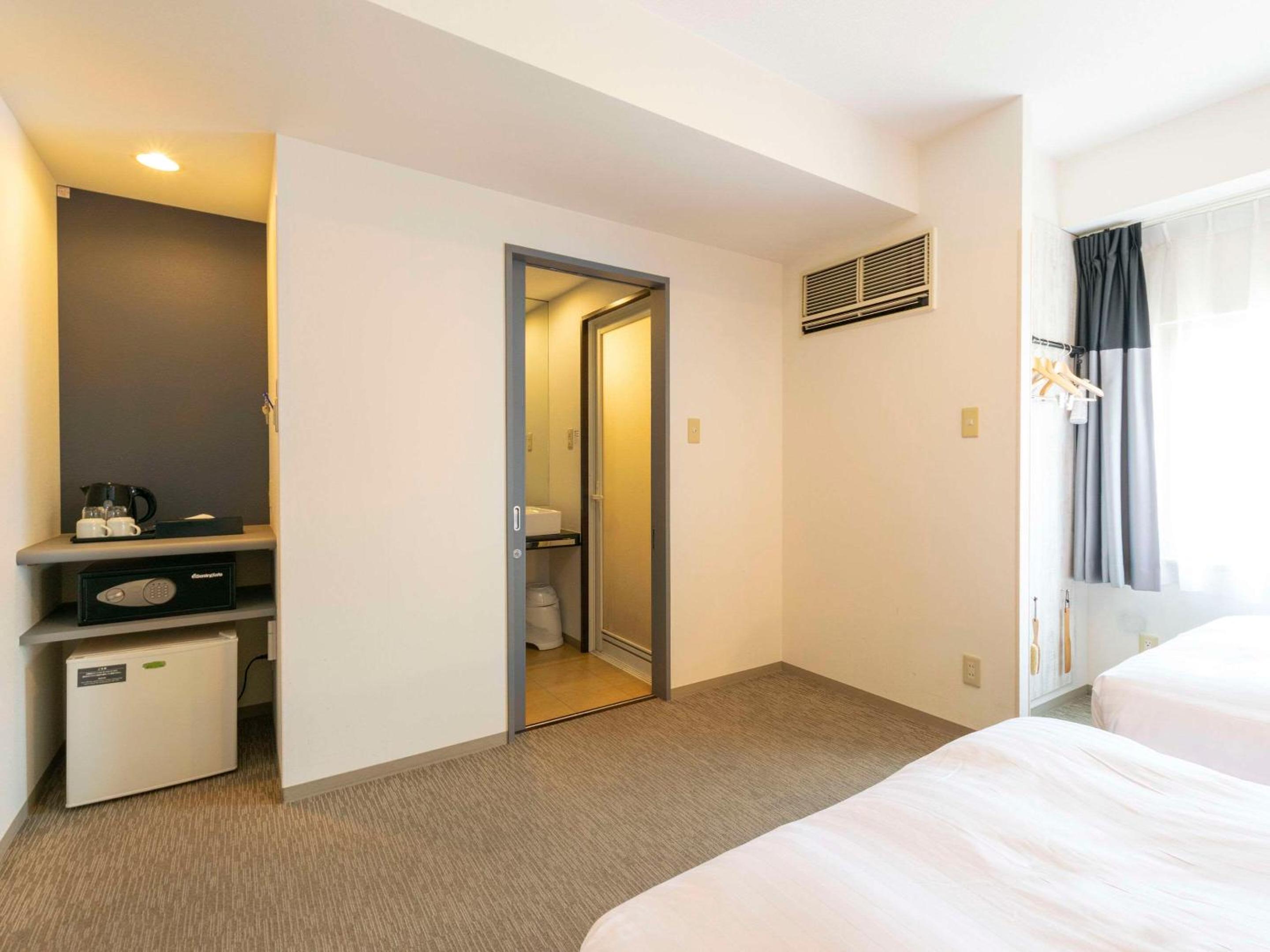 Standard Twin Room - Non-Smoking - Photo 6