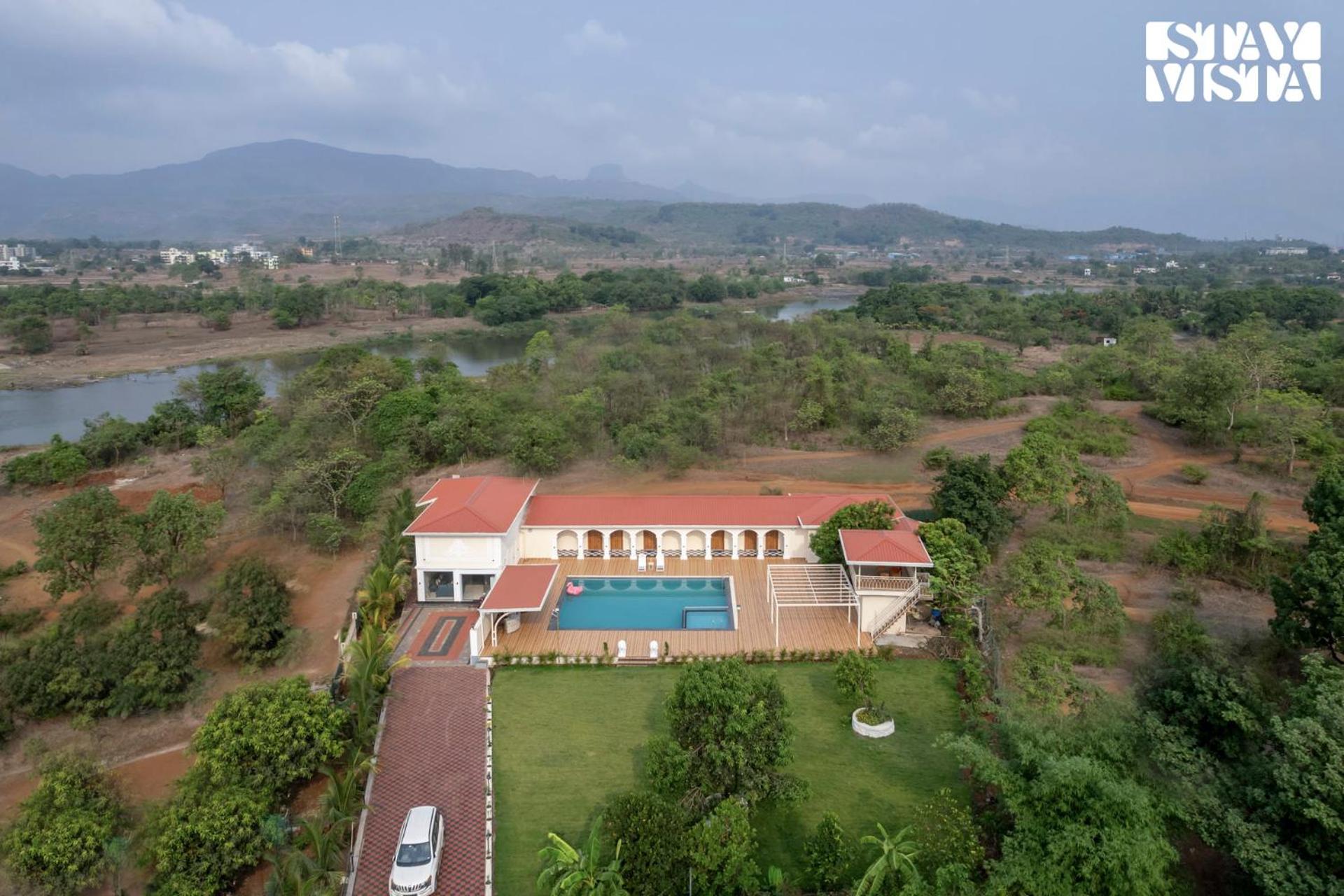 Villa photo 3