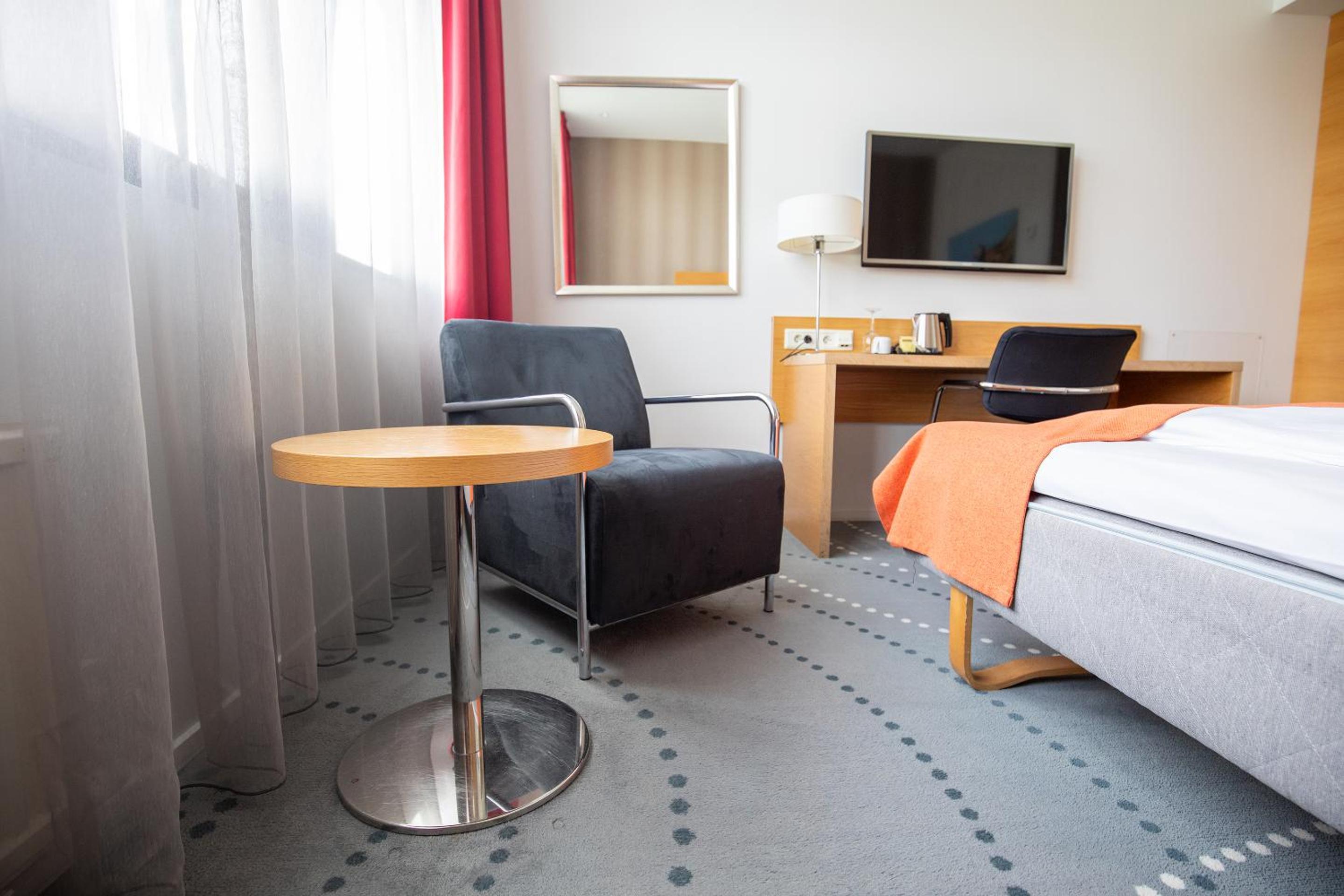 Double Room - Photo 6