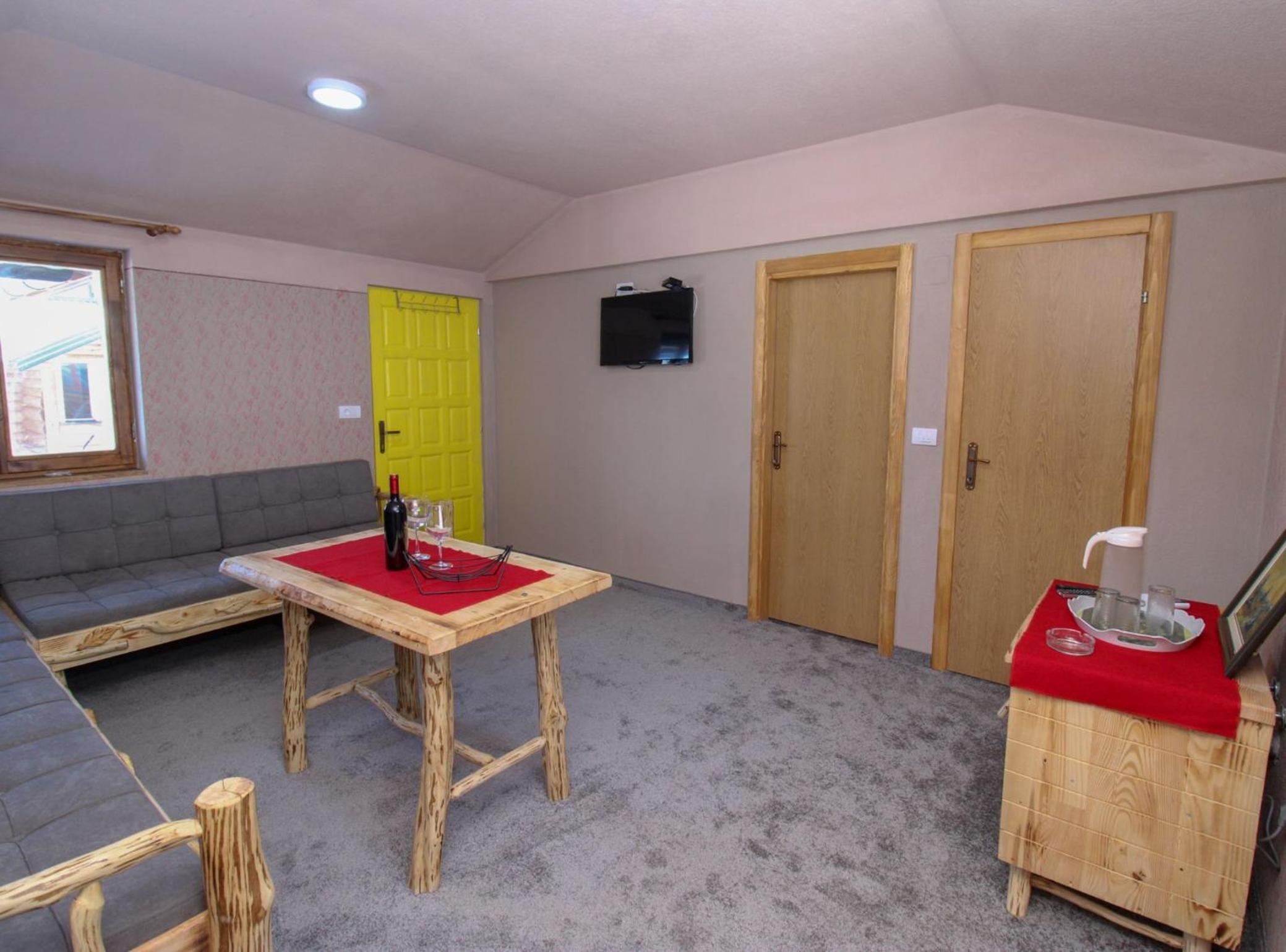 Bedroom photo 1