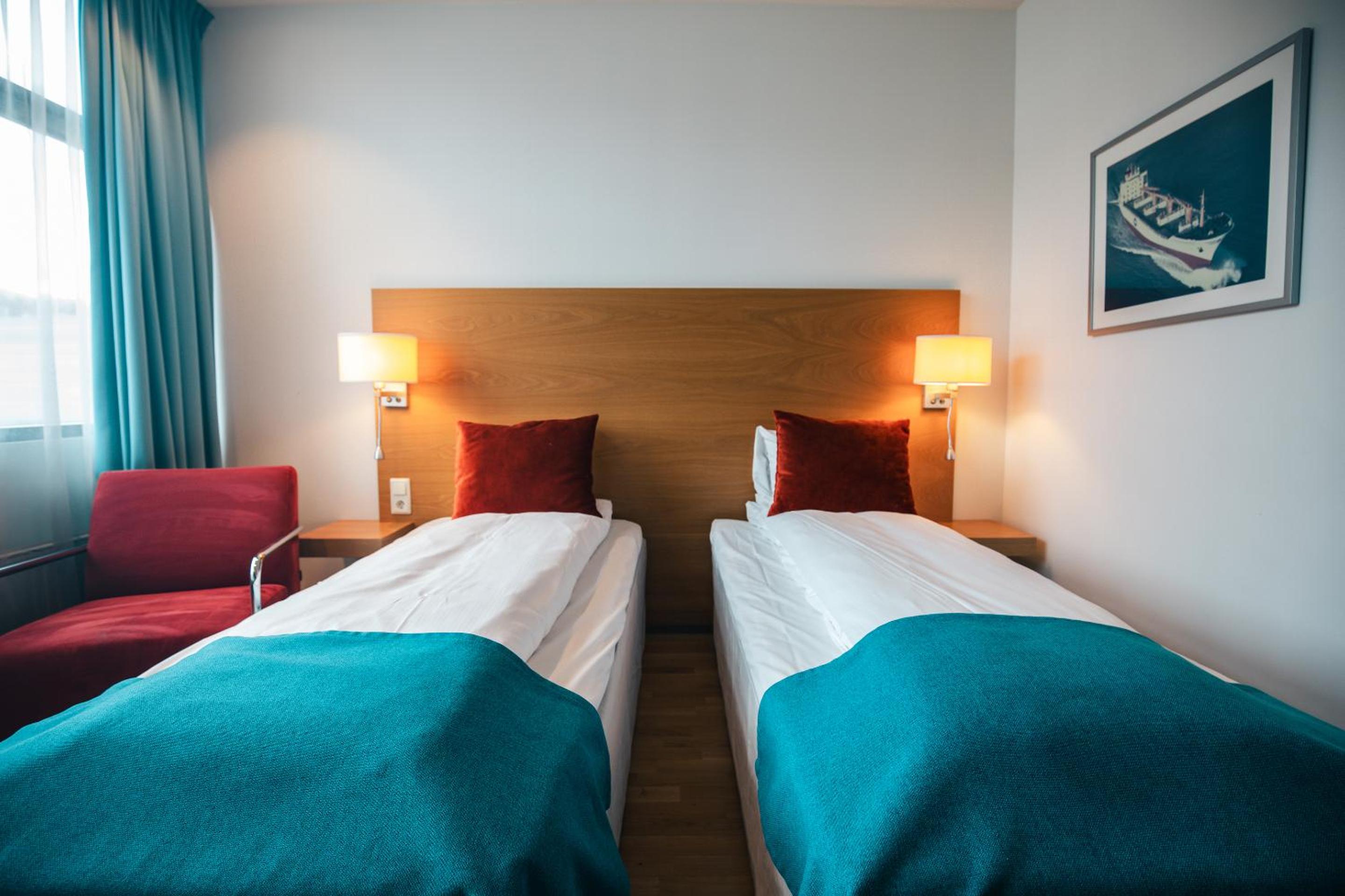 Twin Room - Photo 10