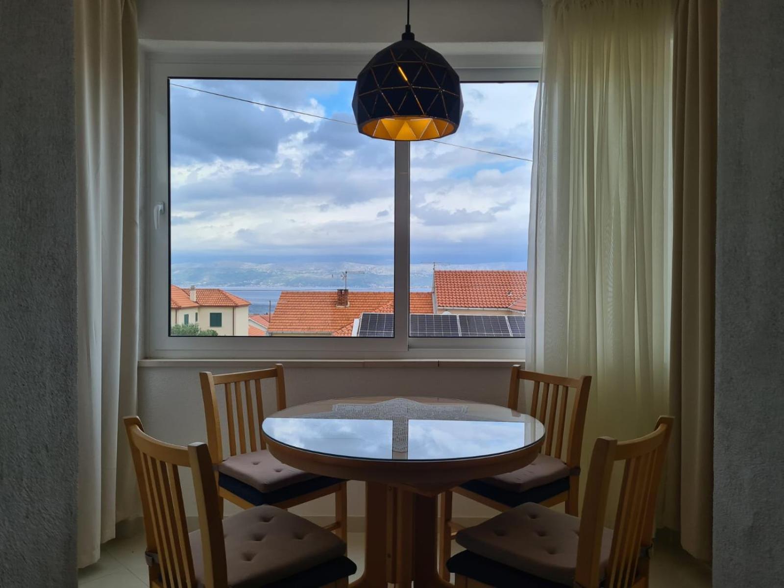 Two-Bedroom Apartment with Terrace and Sea View photo 3
