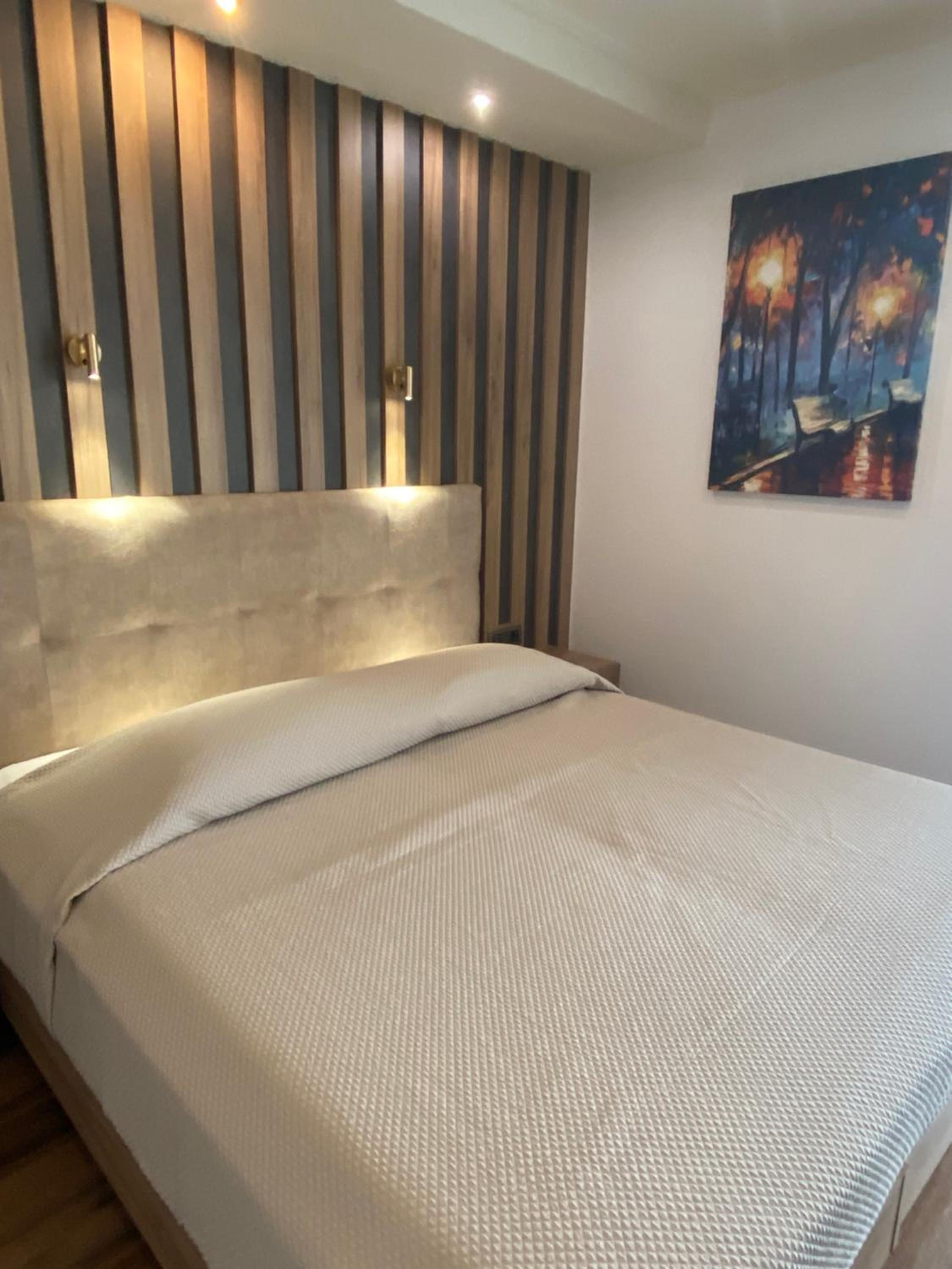 Double or Twin Room photo 2