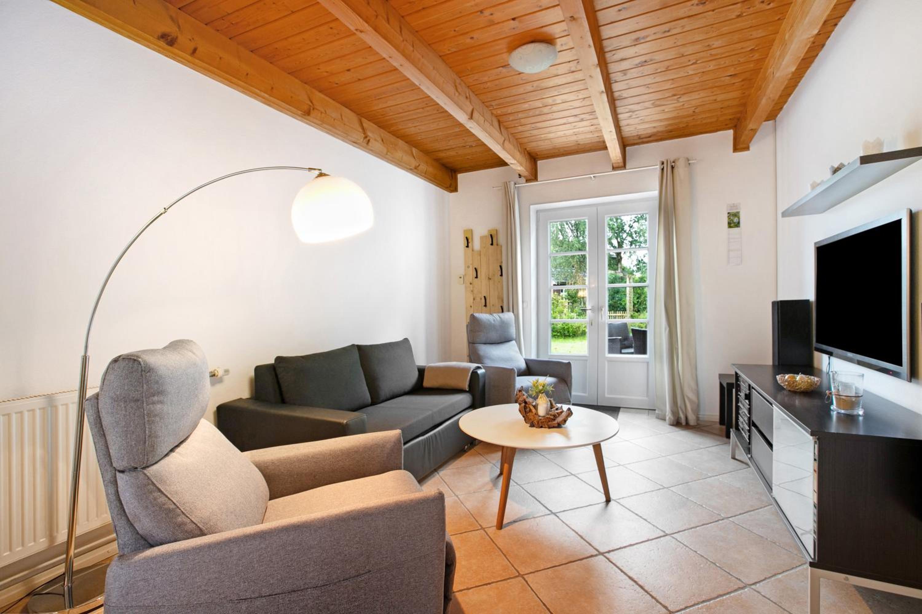 One-Bedroom Apartment with Garden View