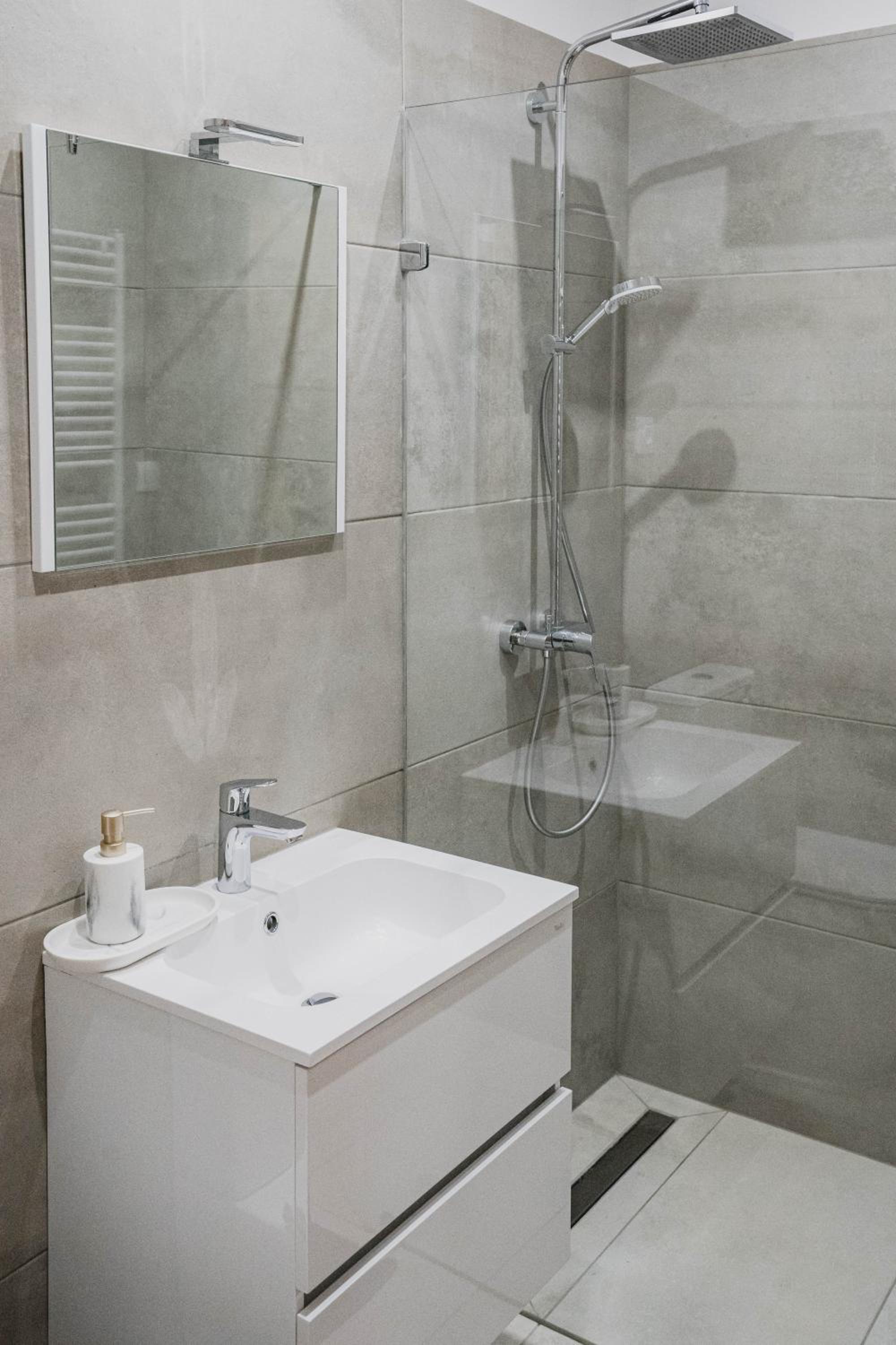 Apartment - Ground Floor photo 3