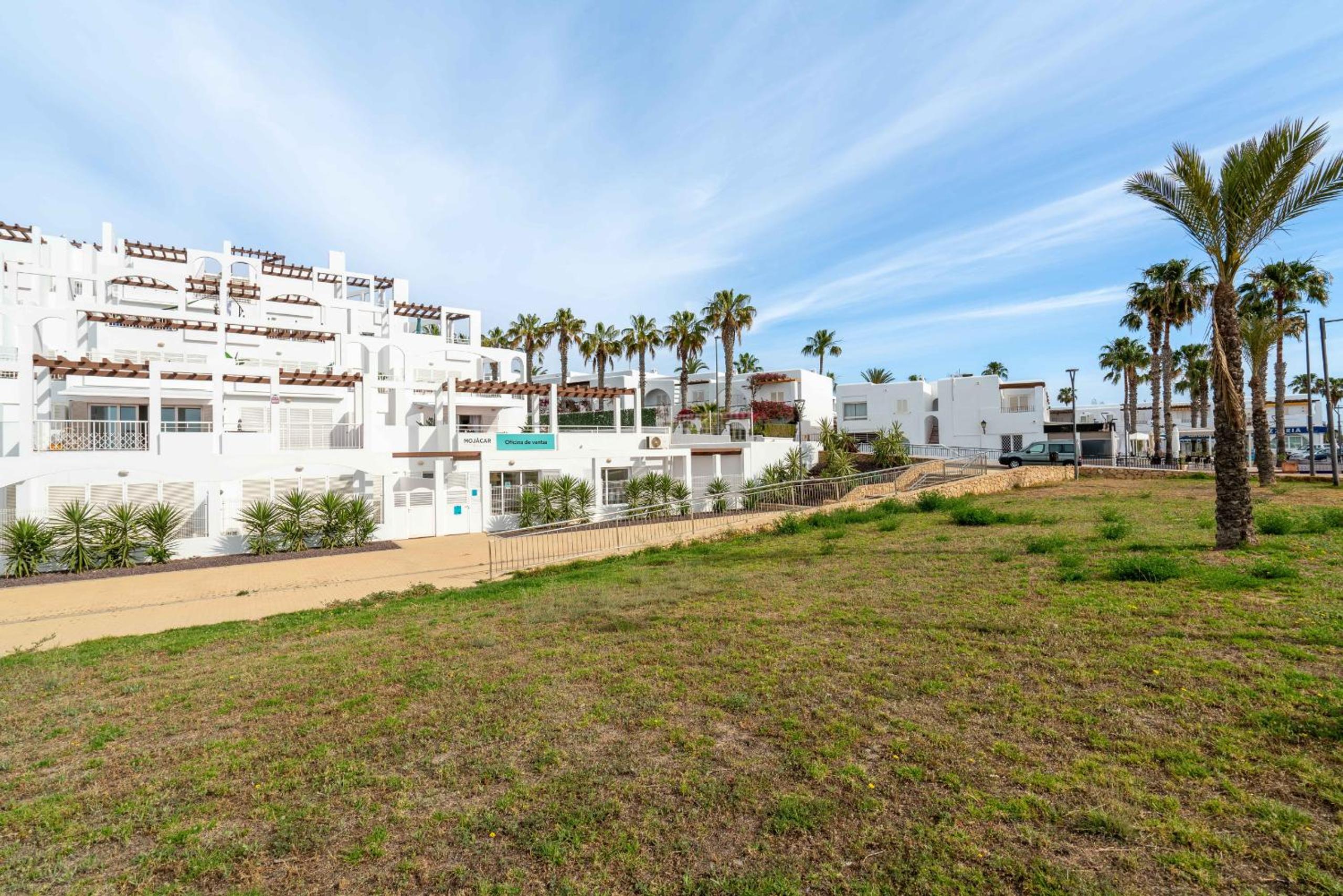 Two-Bedroom Apartment with Terrace and Sea View photo 3