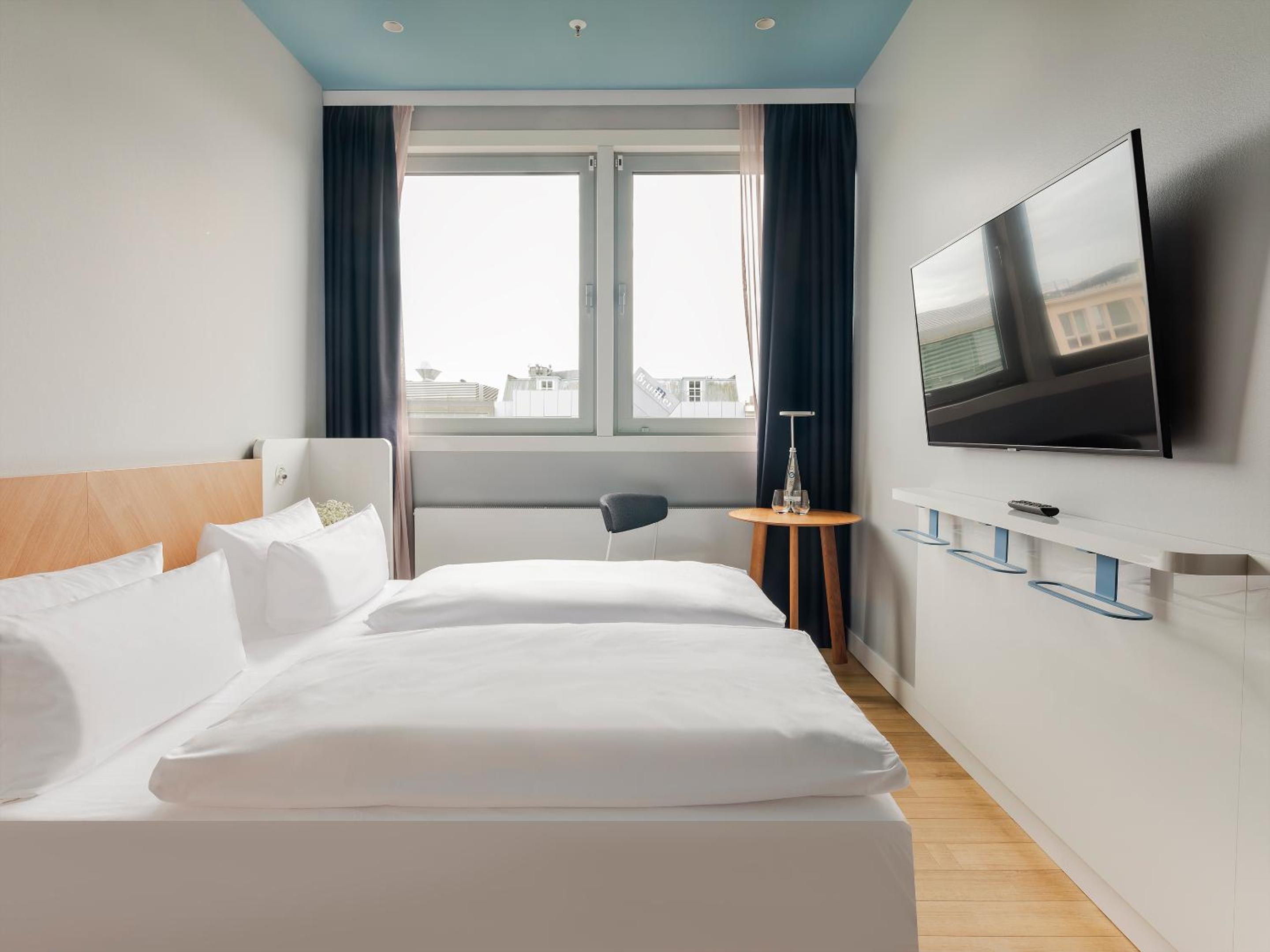 Standard Room photo 1