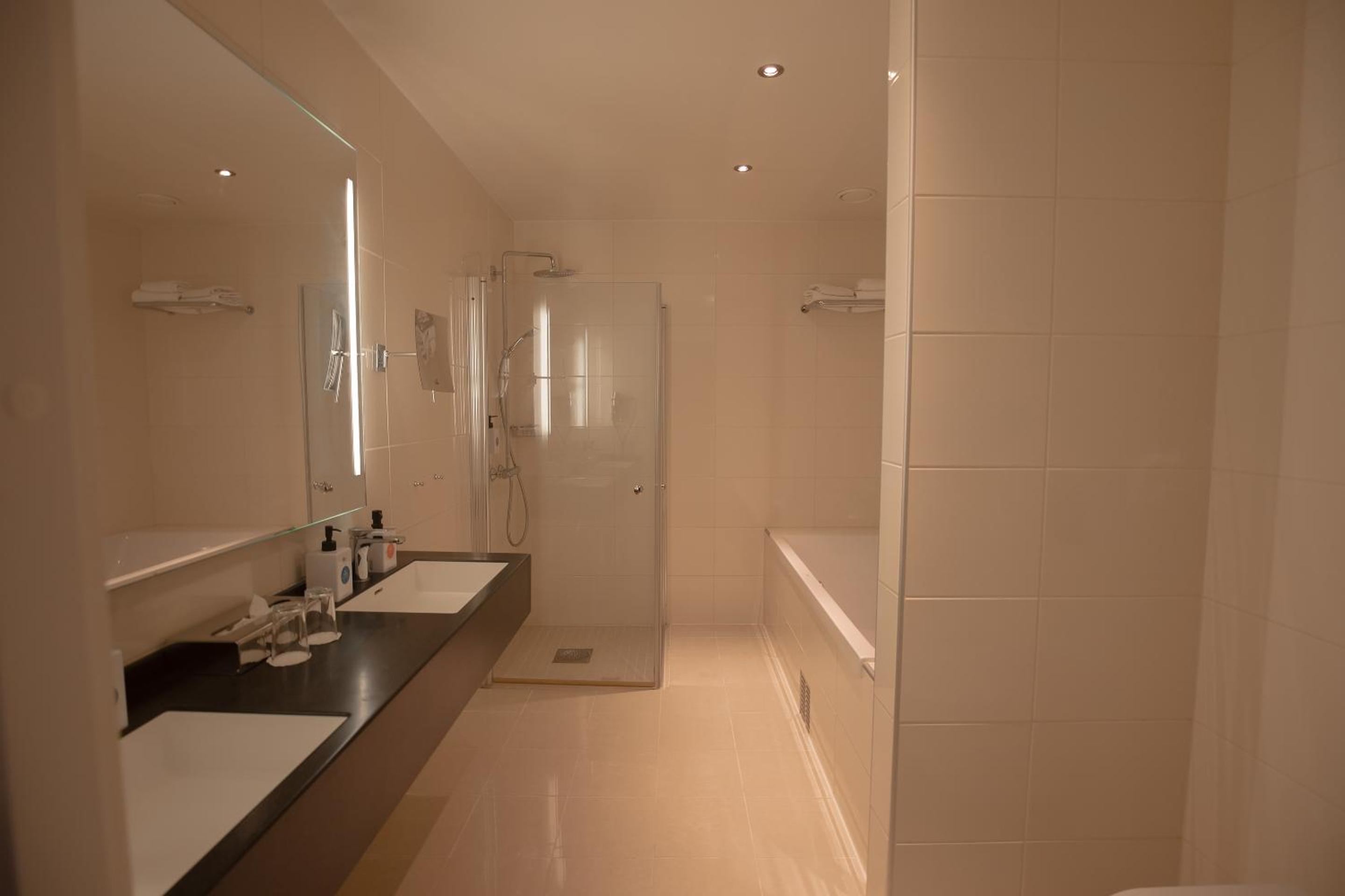 Junior Suite - Photo 10