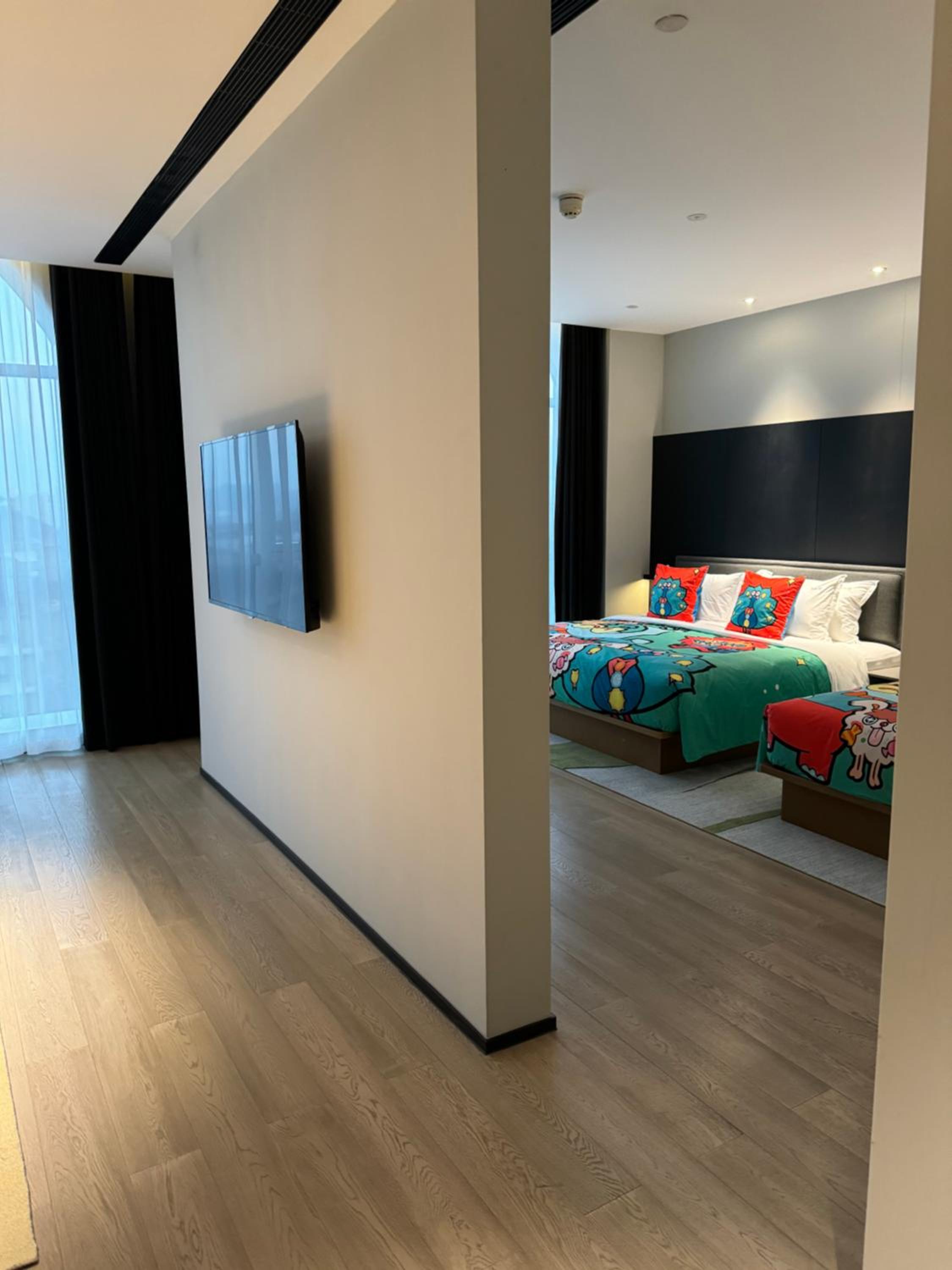 One-Bedroom Suite photo 2