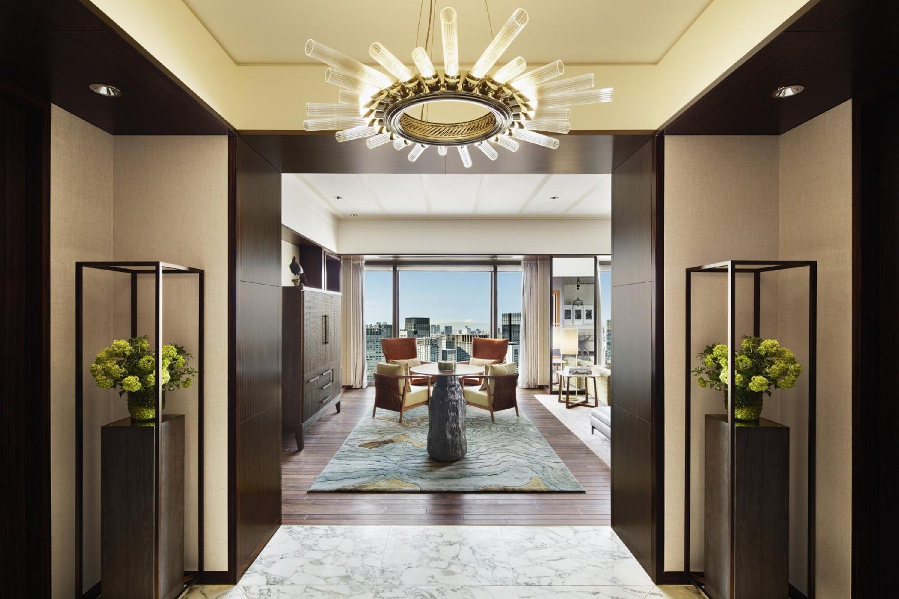 Presidential Suite thumbnail 5