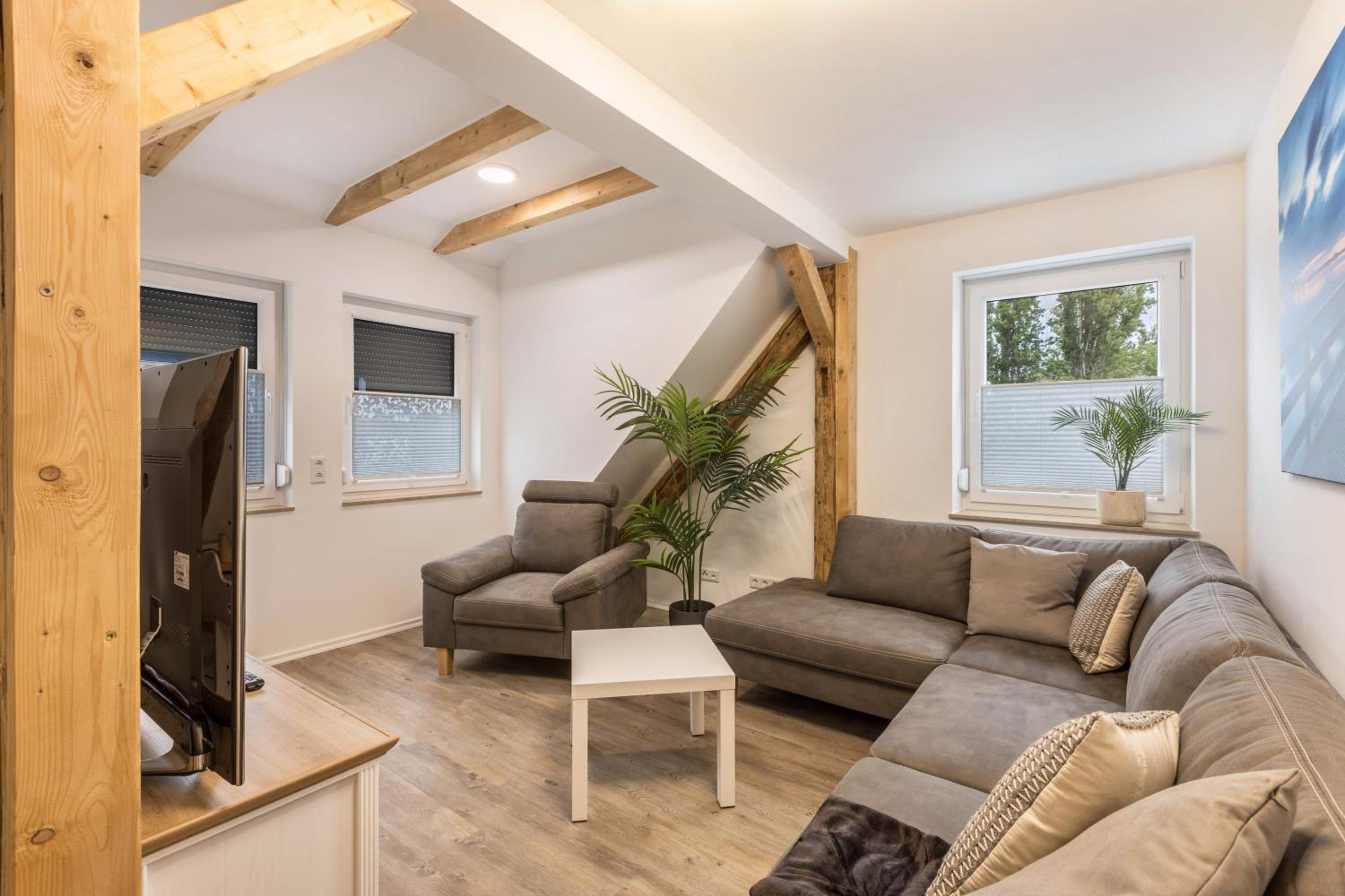 Two-Bedroom Deluxe Apartment with Garden View