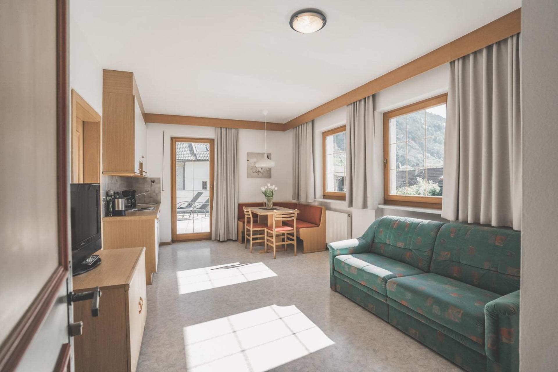 Apartment With Balcony photo 3